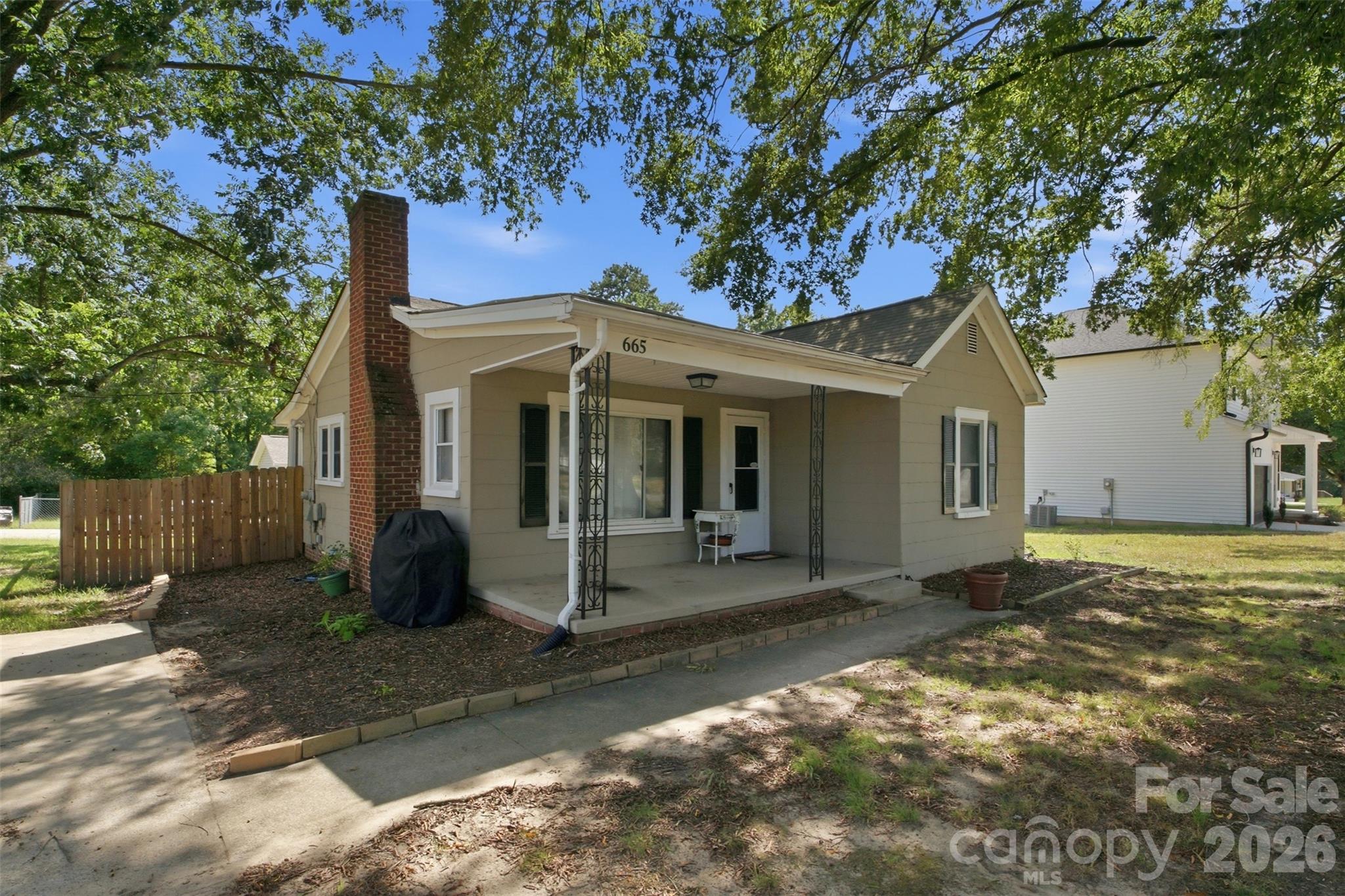 main property photo 1
