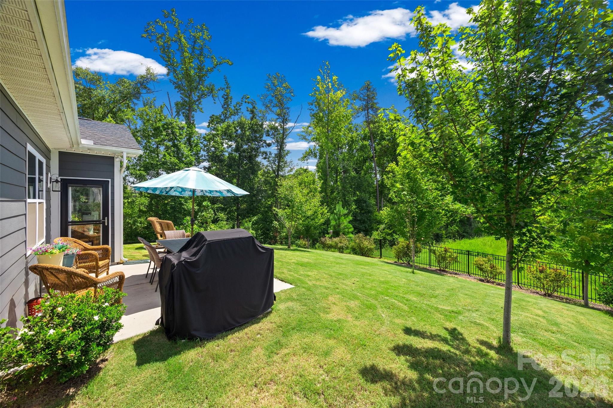 main property photo 34