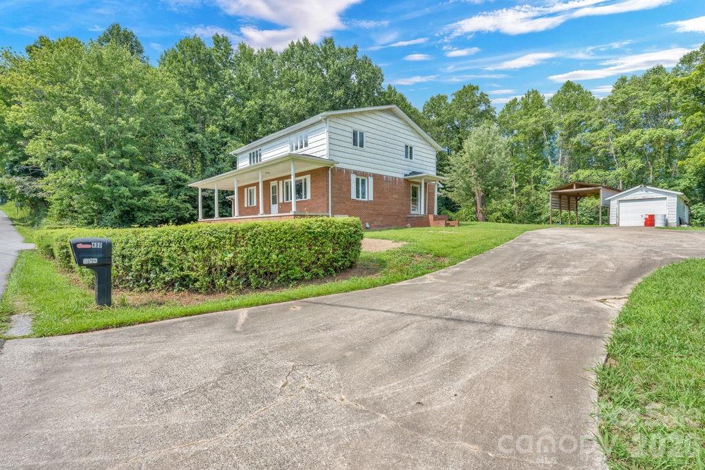 main property photo 9