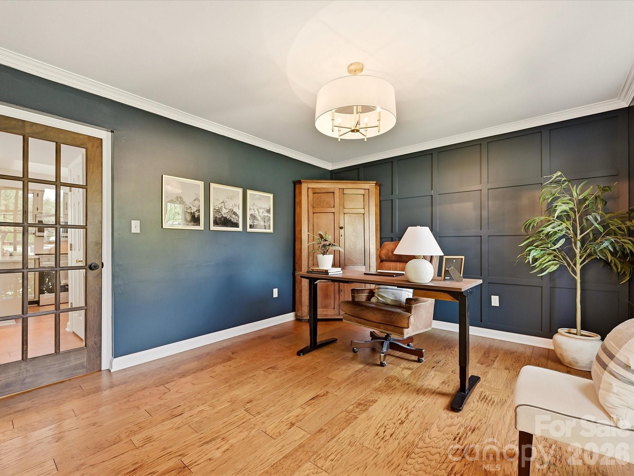 main property photo 5