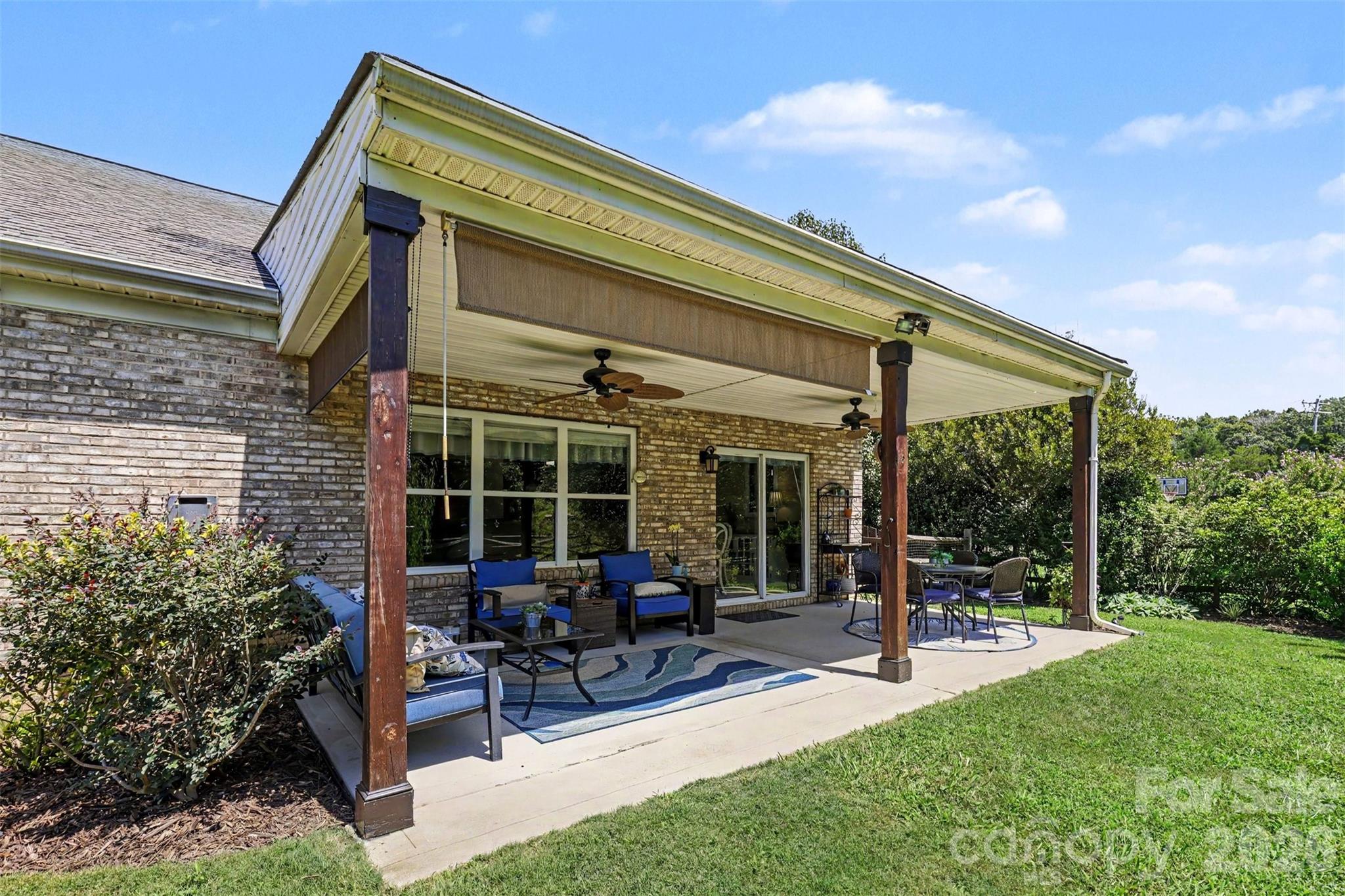 main property photo 28
