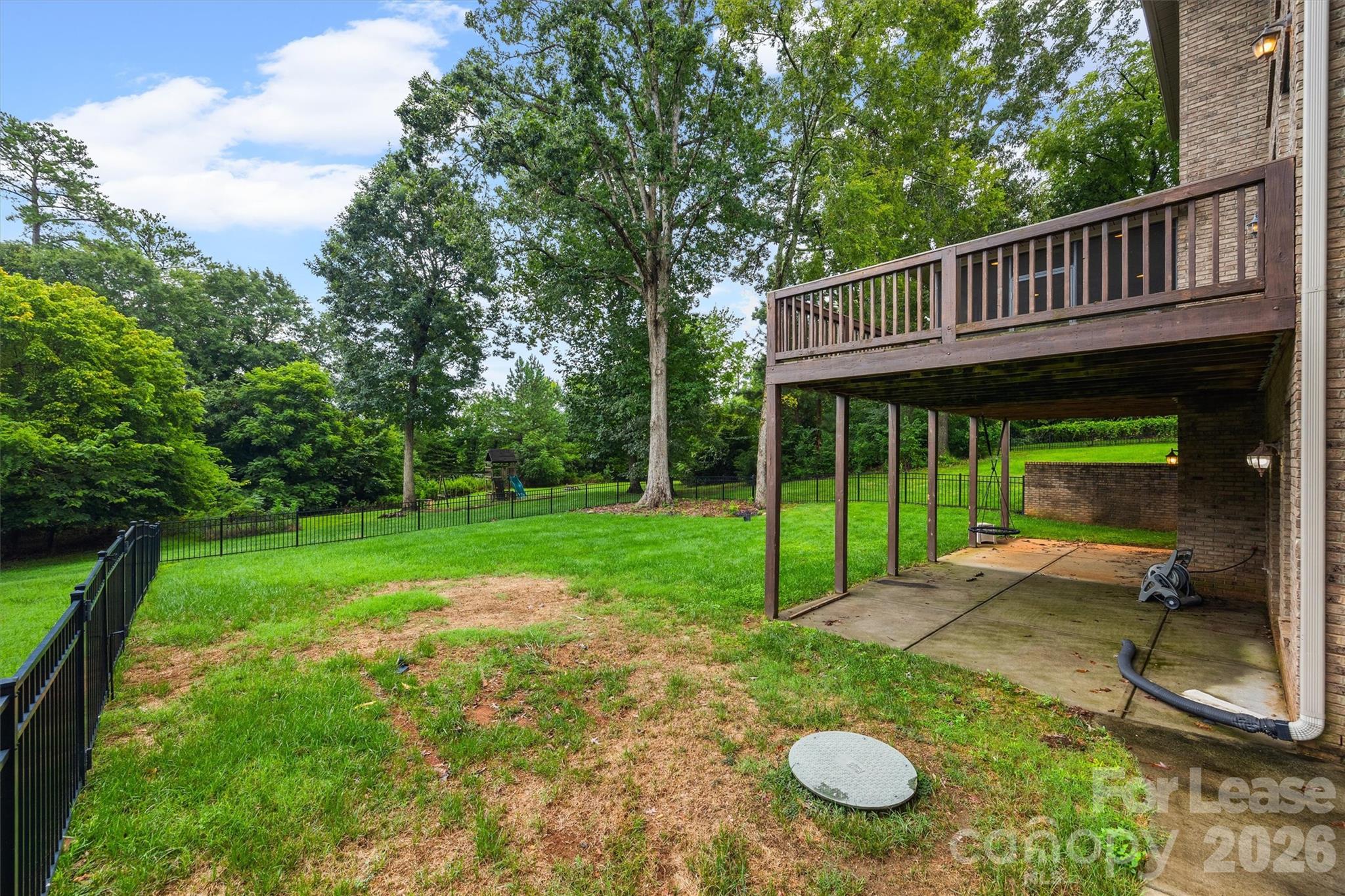 main property photo 36