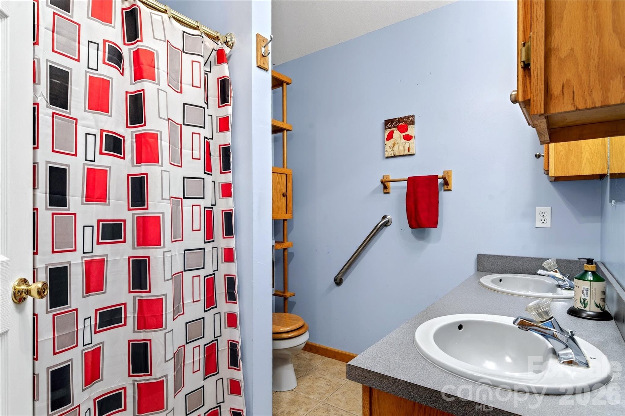 main property photo 26
