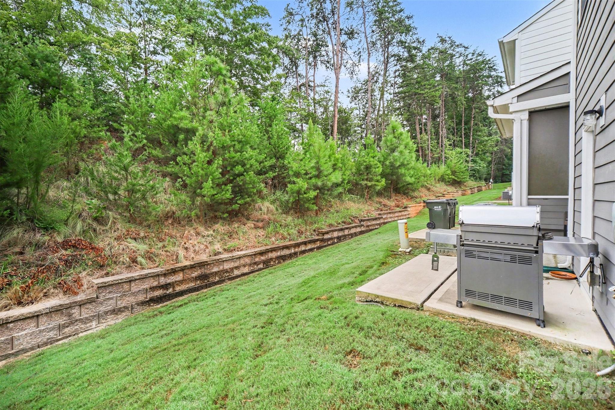 main property photo 31