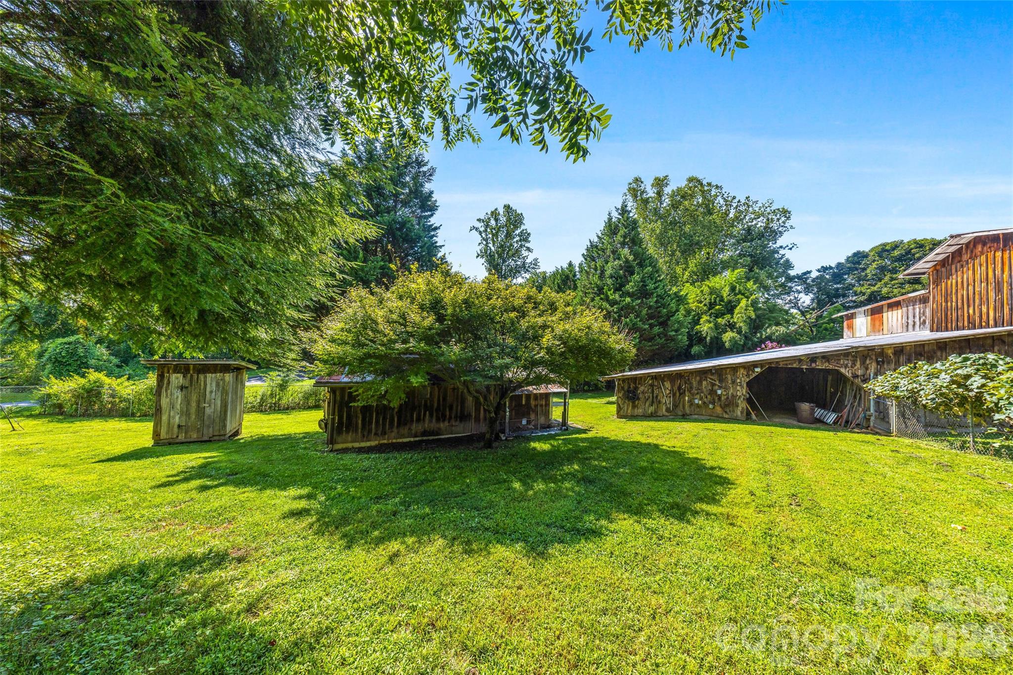 main property photo 27