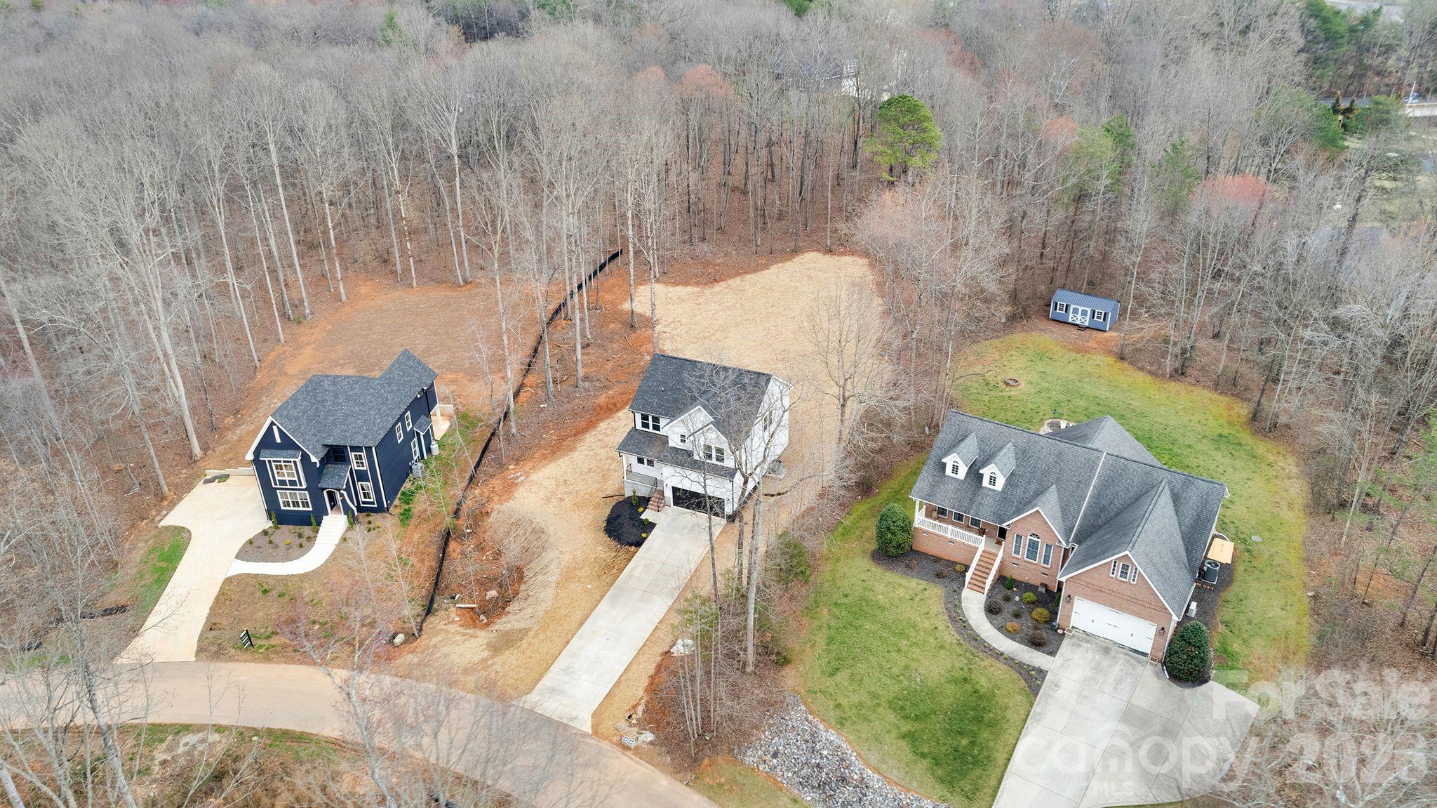 main property photo 40