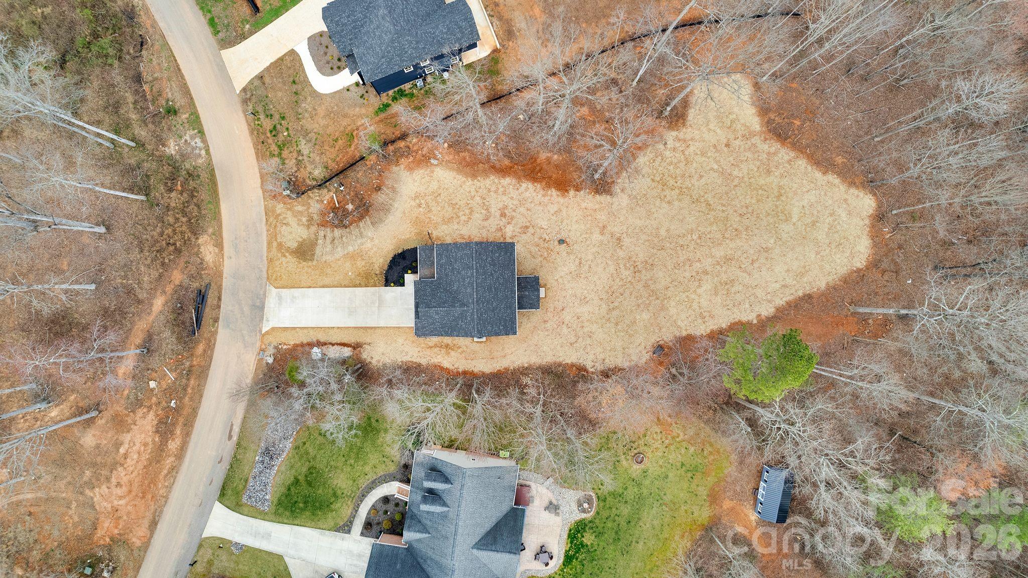 main property photo 41