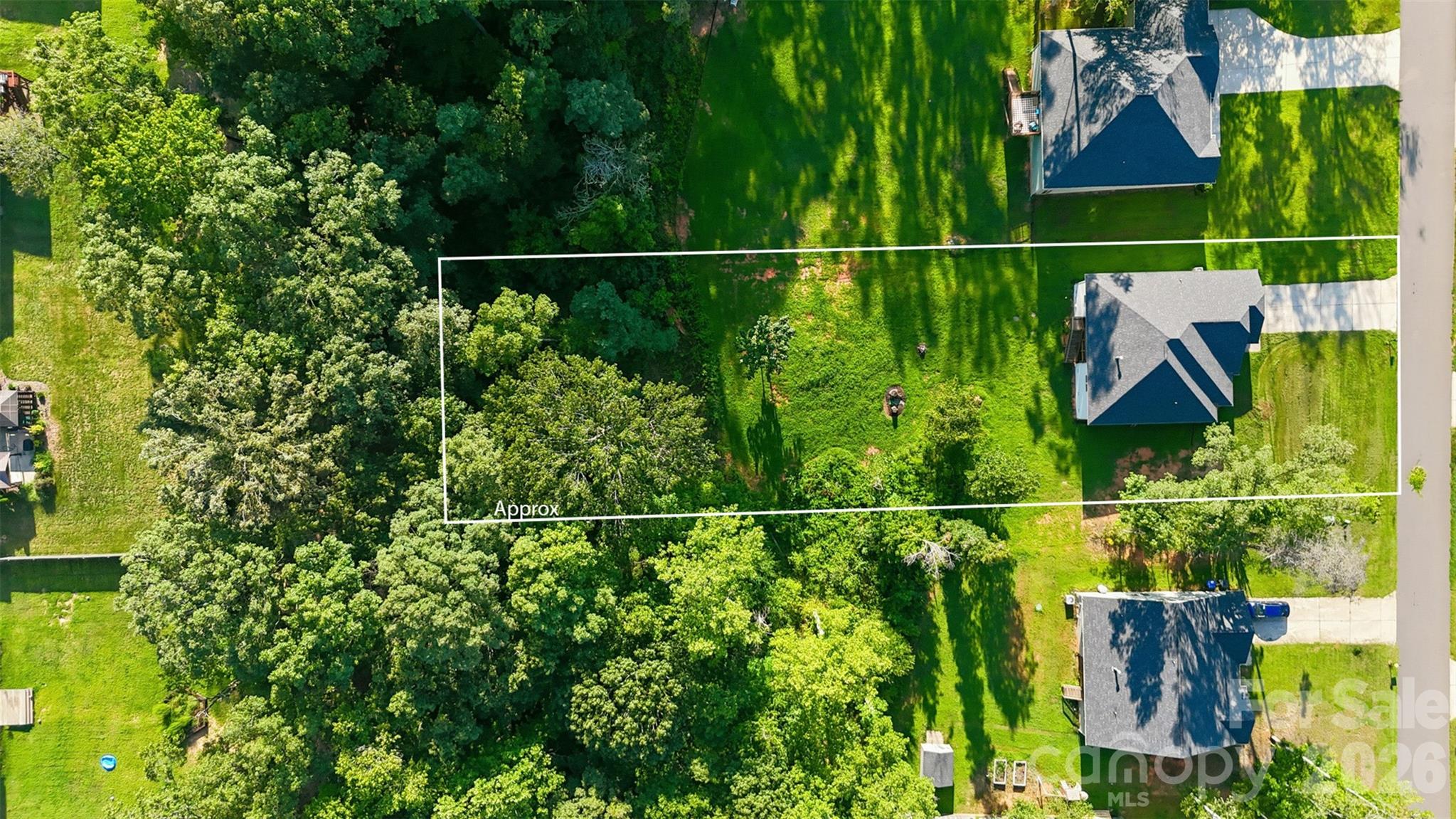 main property photo 40