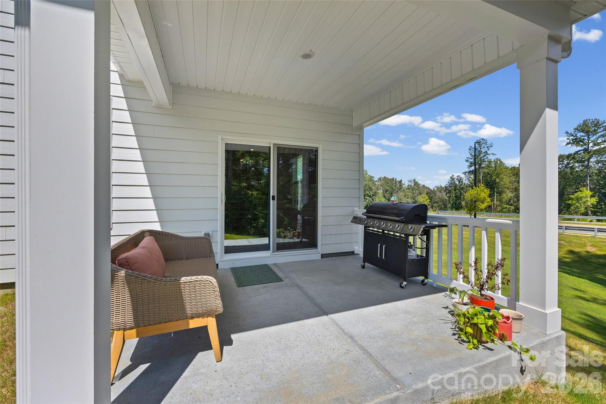 main property photo 32