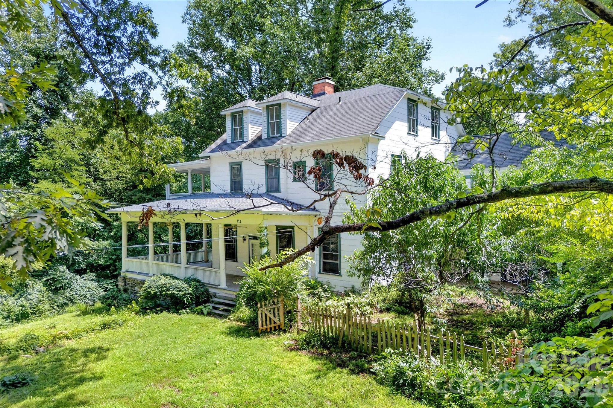 main property photo 1