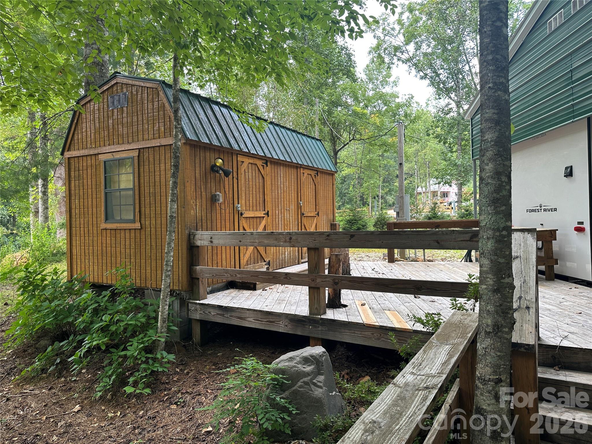 main property photo 10