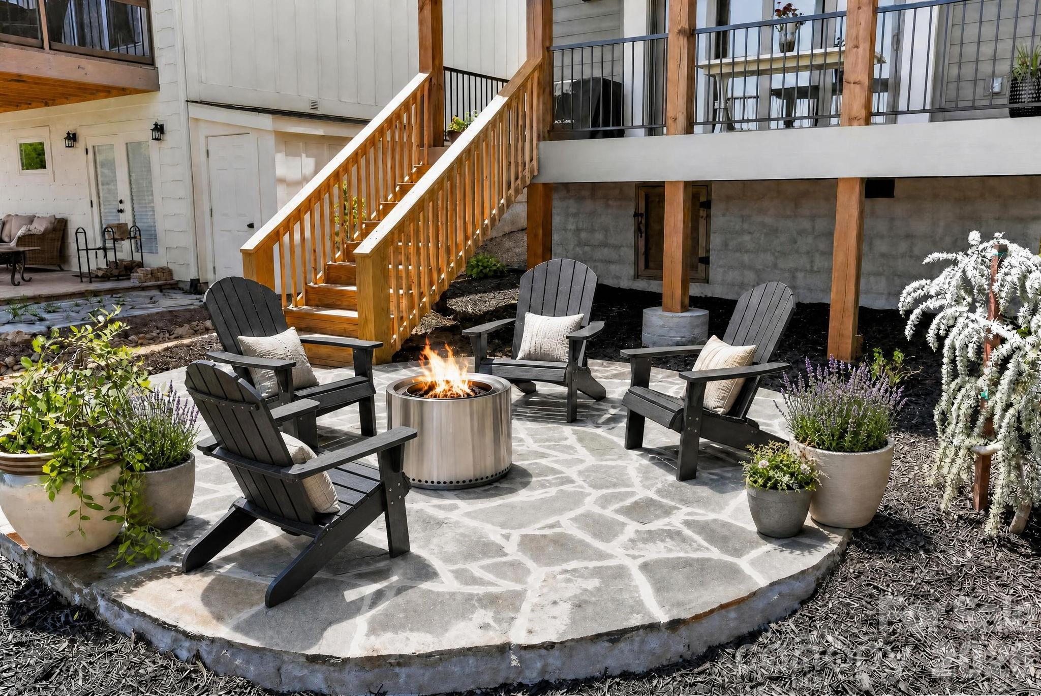 main property photo 25