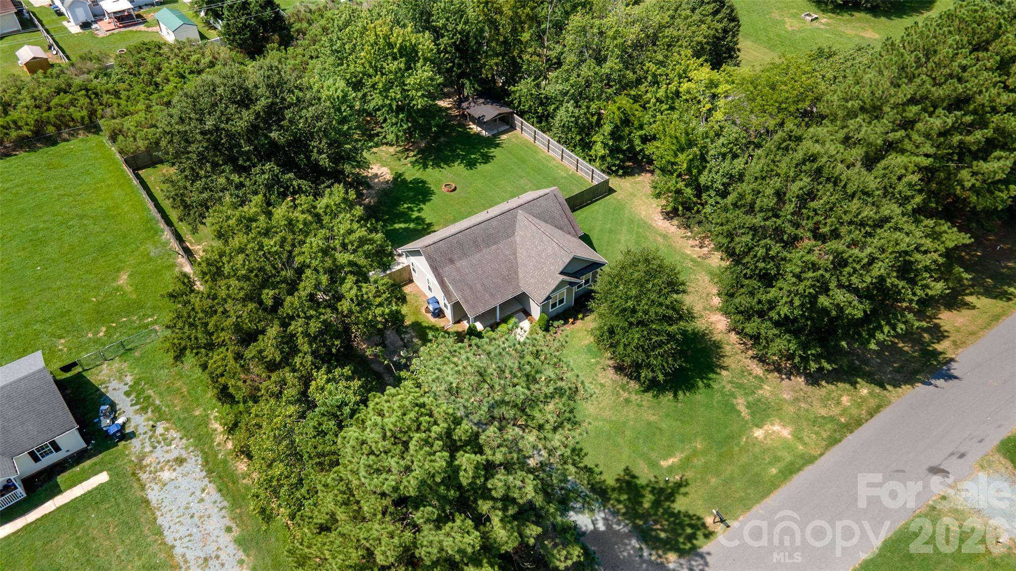 main property photo 29