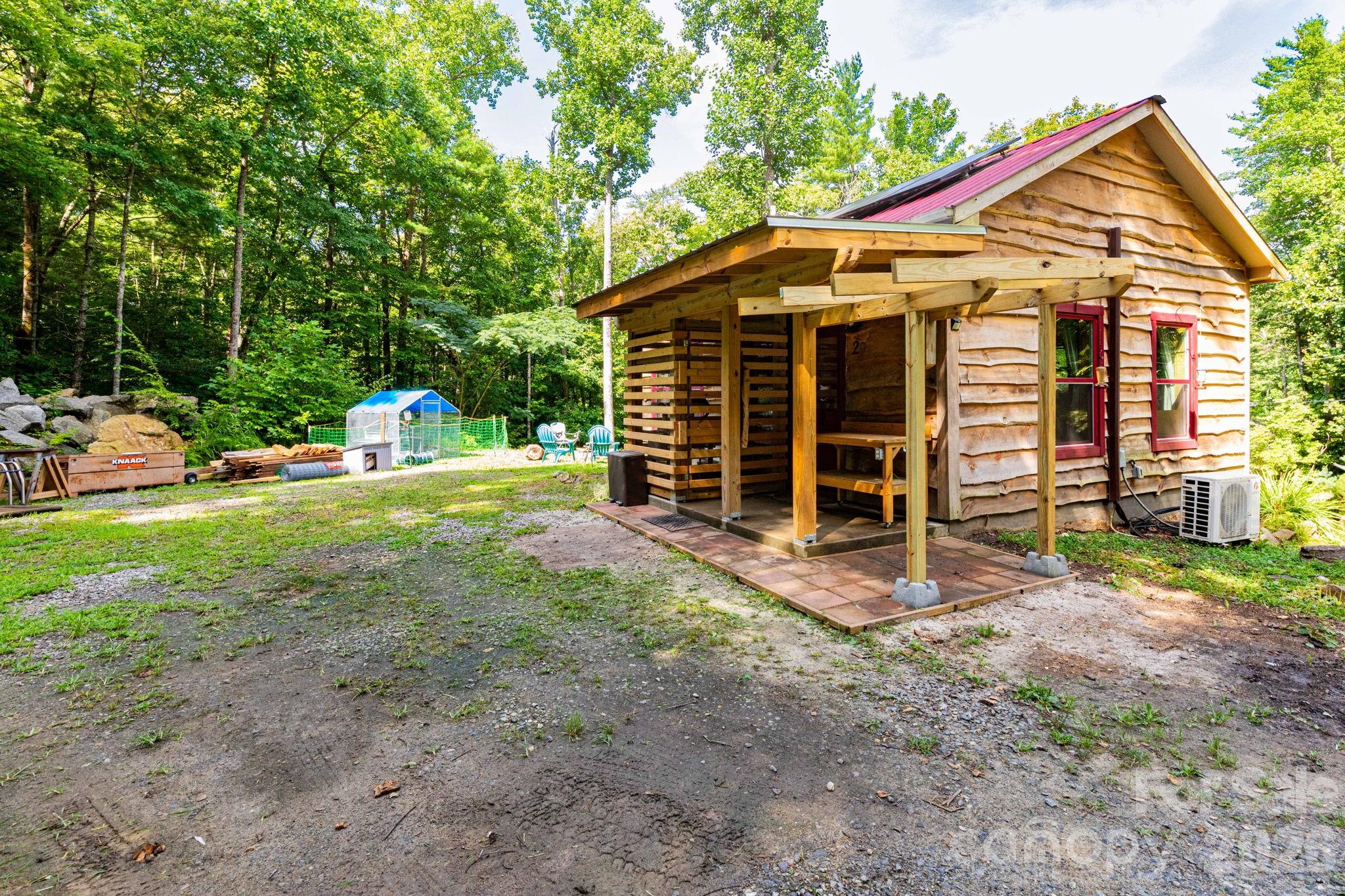 main property photo 15