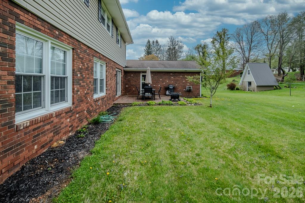 main property photo 34