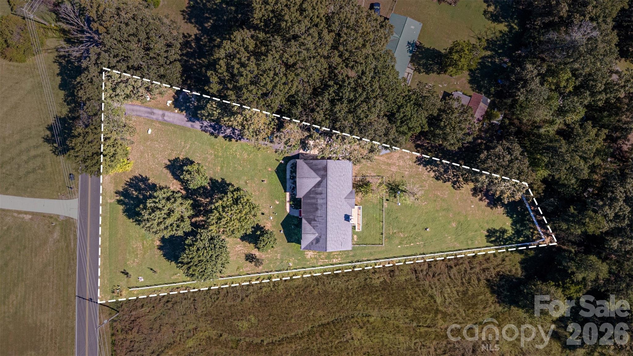 main property photo 34