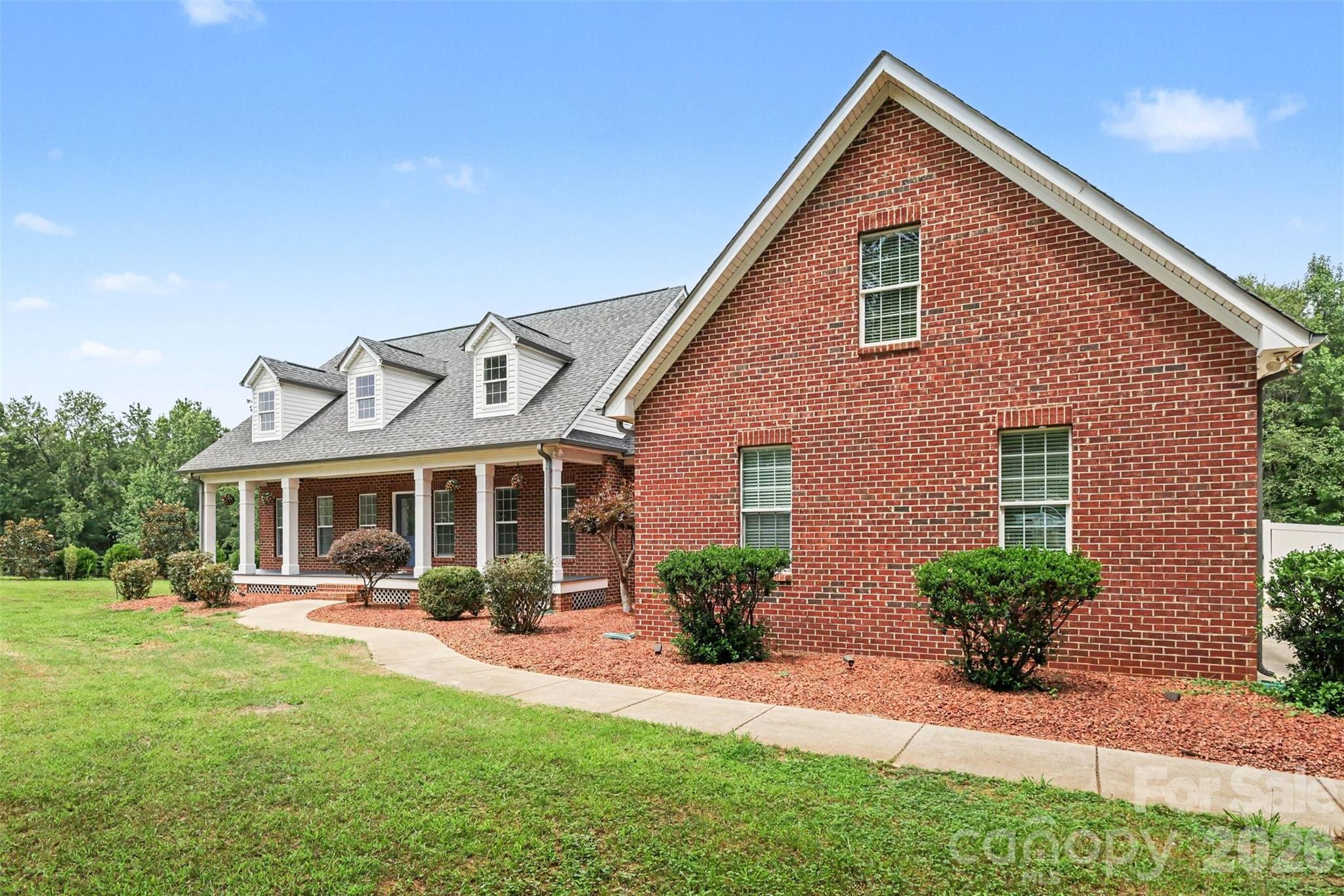 main property photo 35