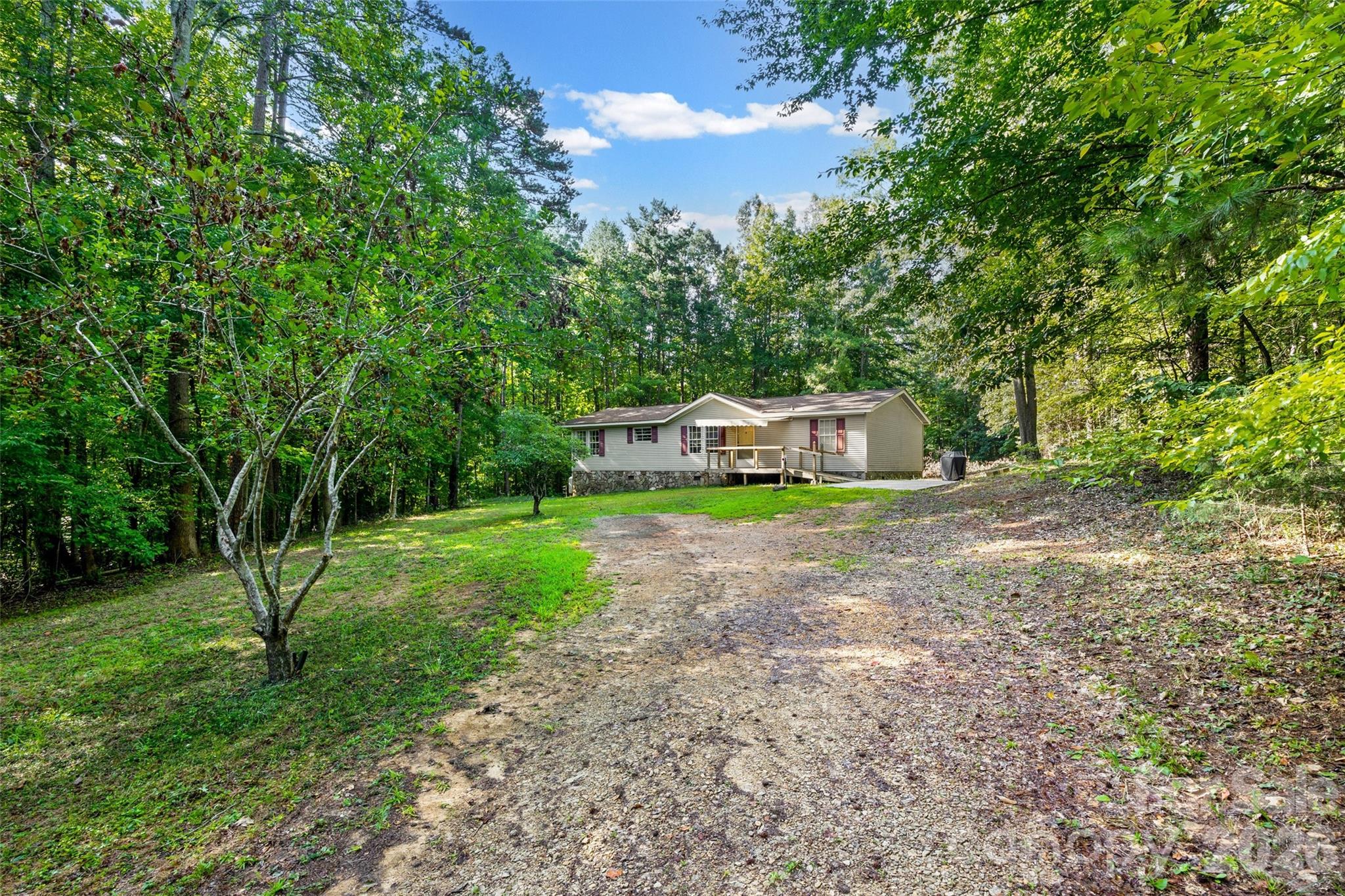 main property photo 25