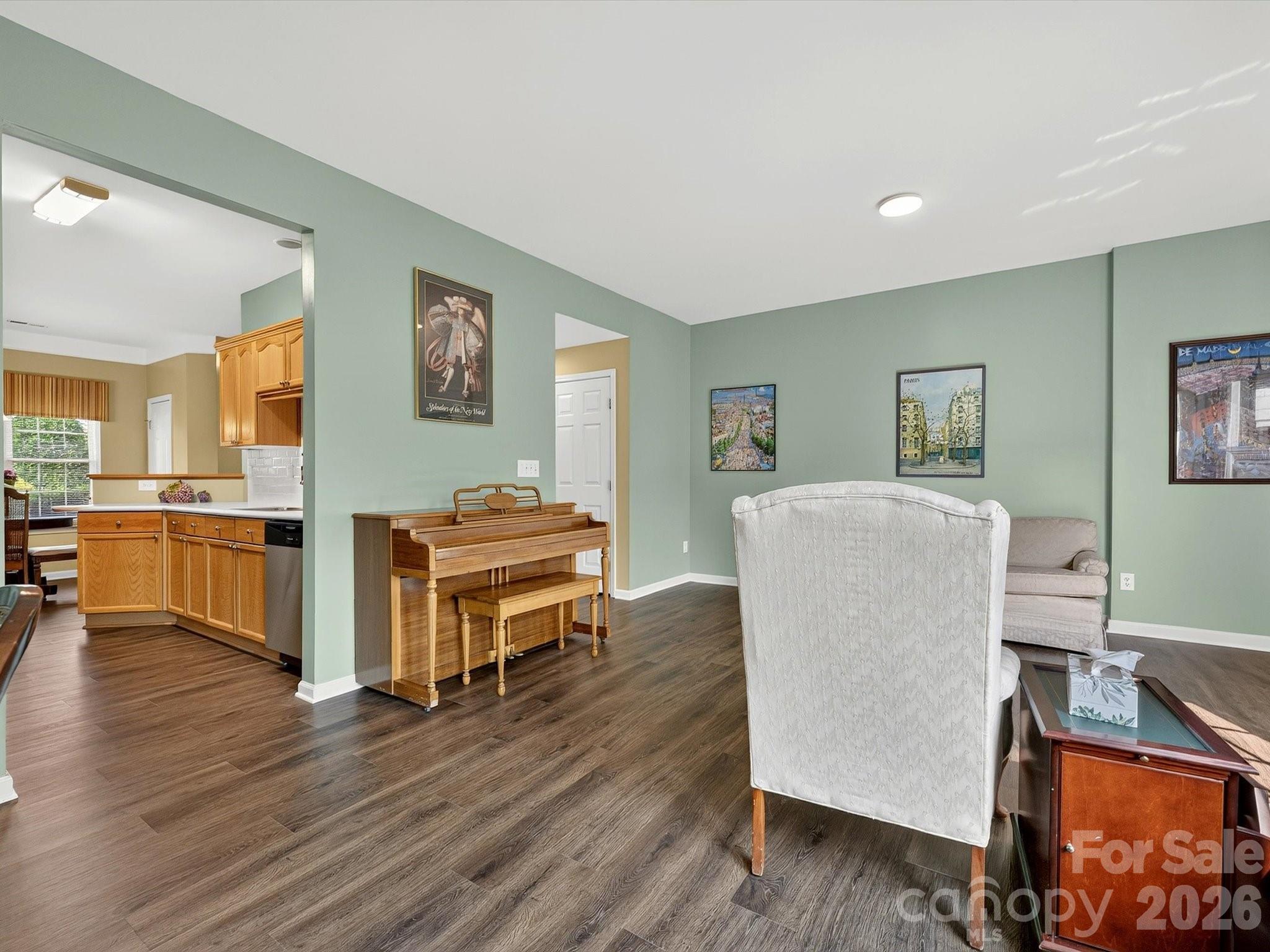 main property photo 14