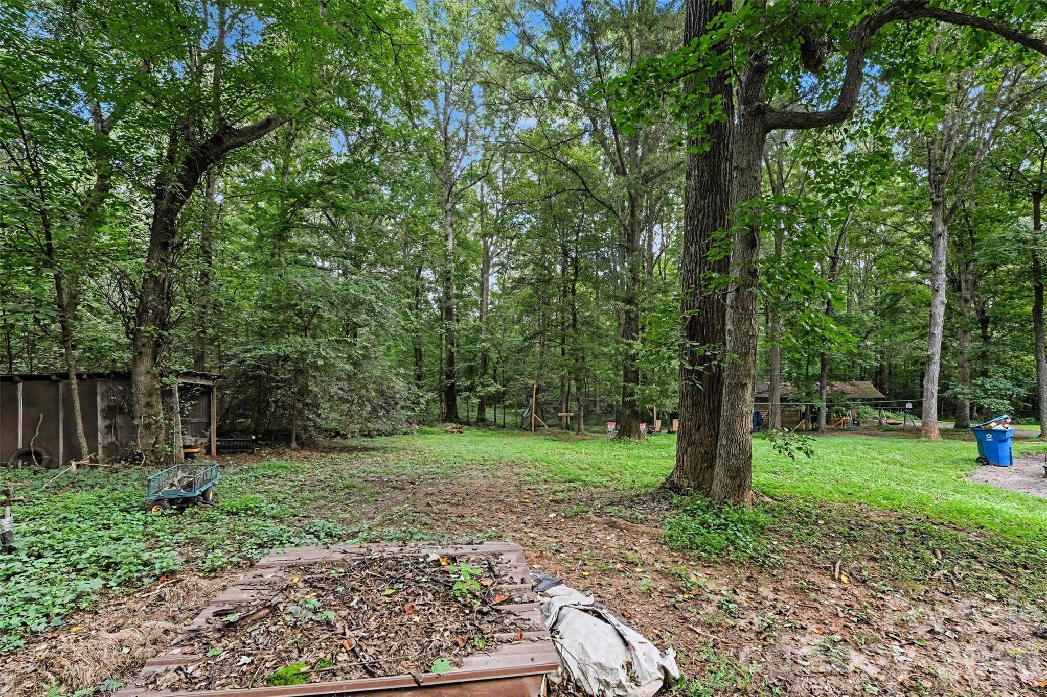 main property photo 25