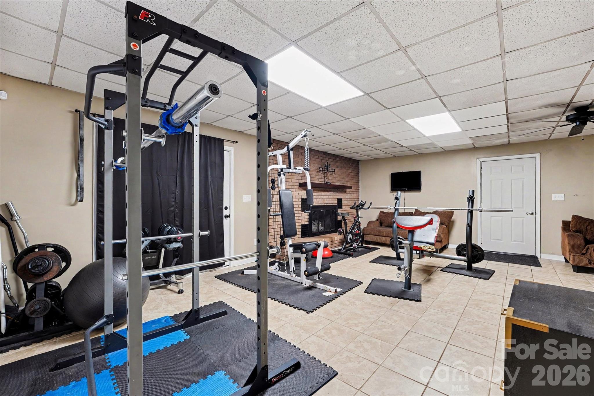 main property photo 4