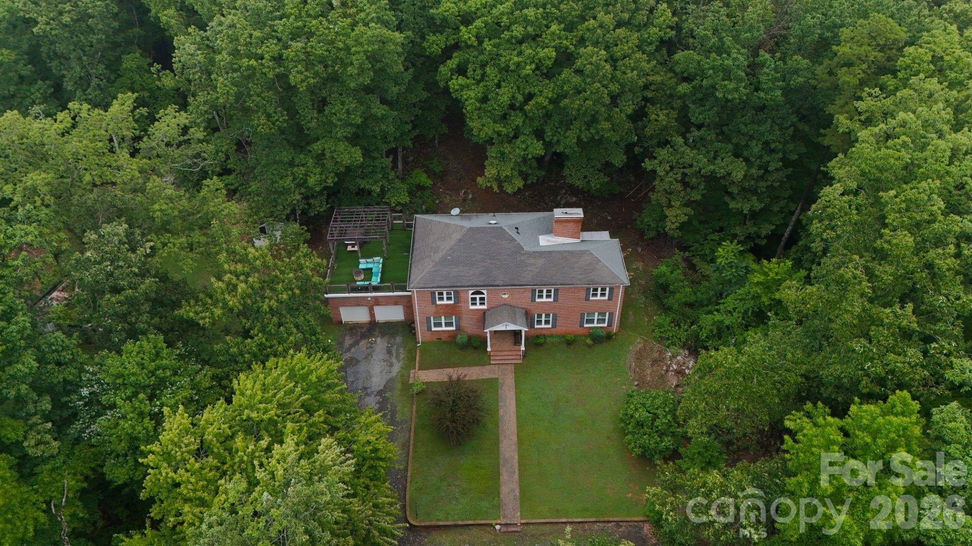 main property photo 40