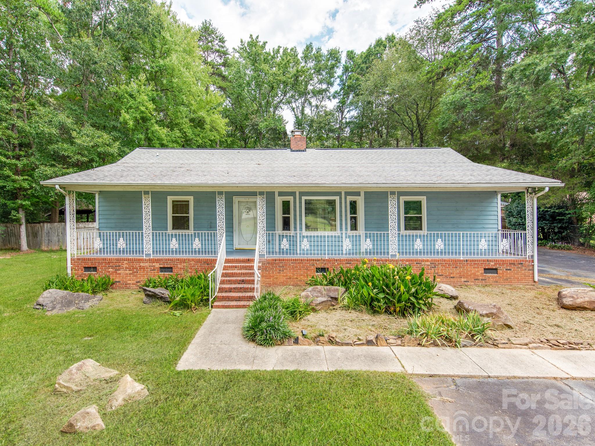 main property photo 0