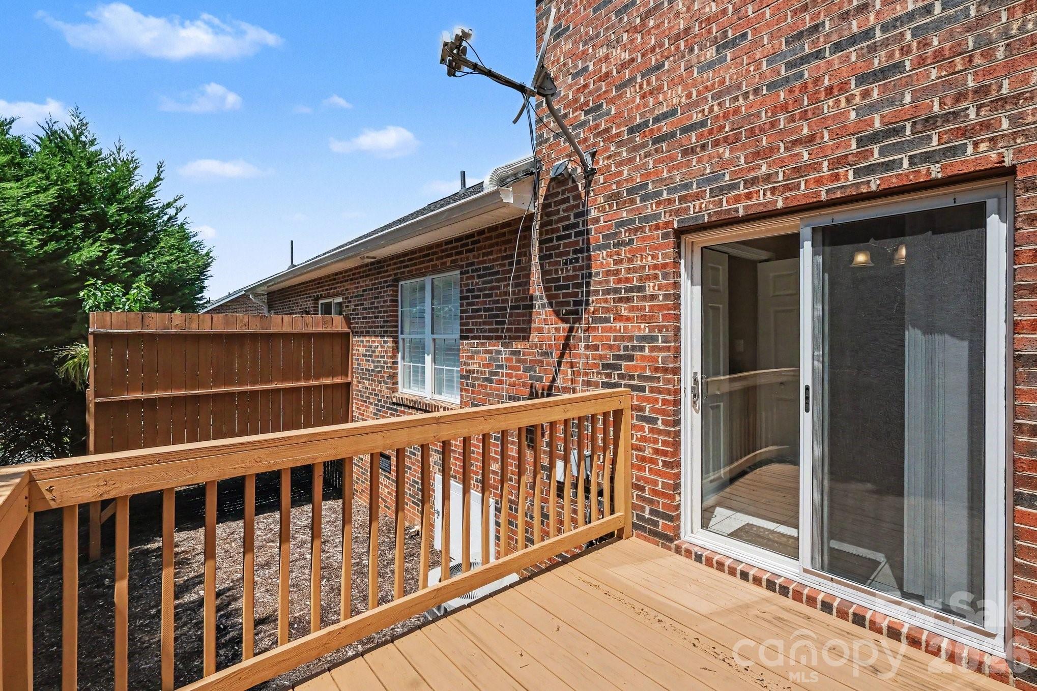 main property photo 23