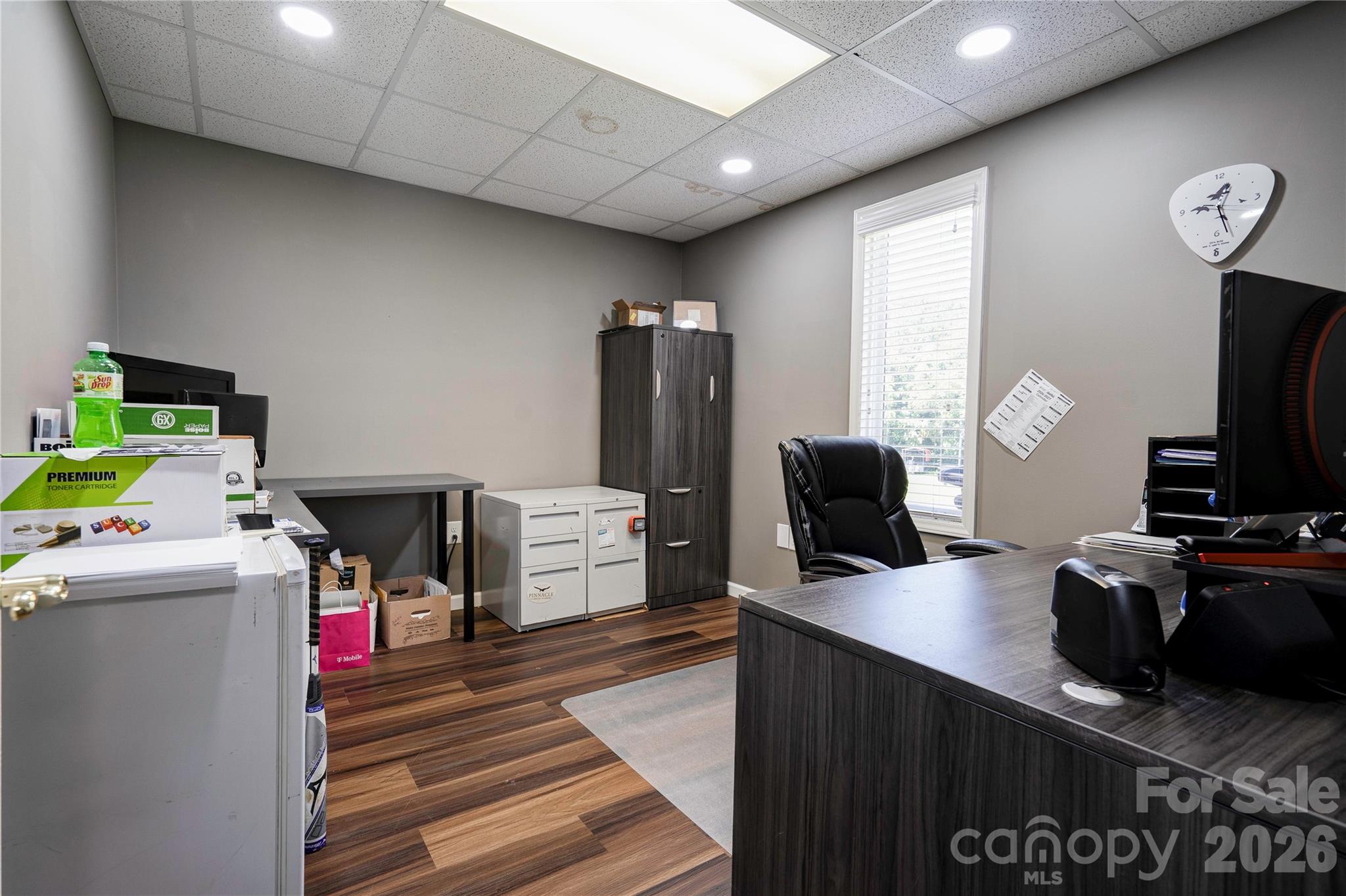 main property photo 32