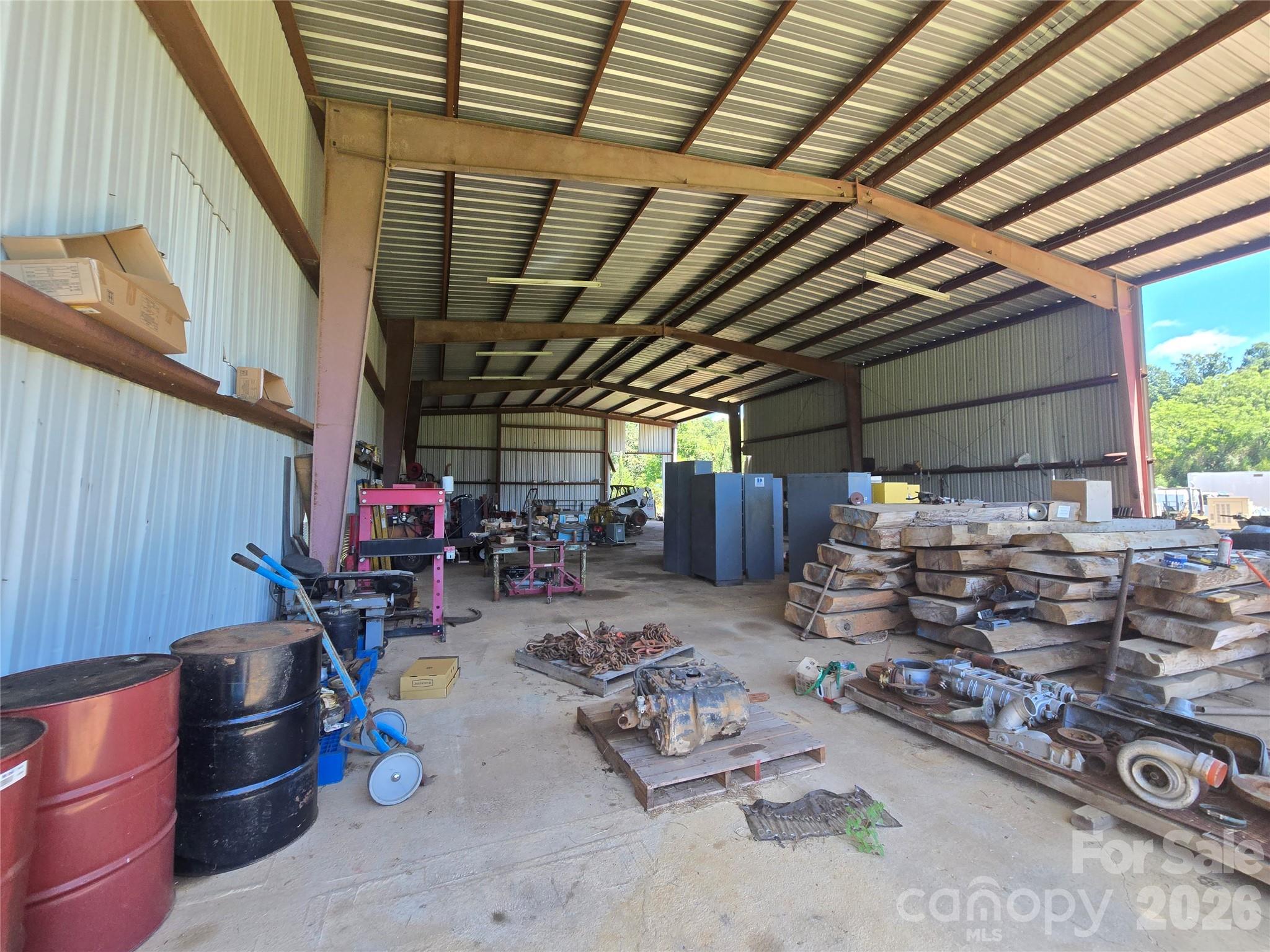main property photo 35