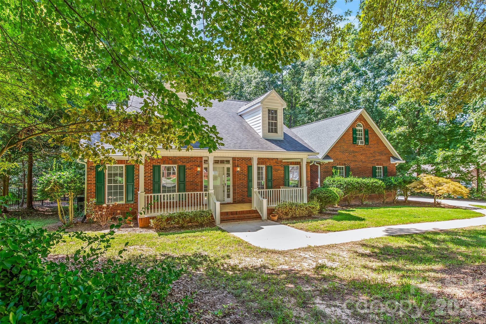 main property photo 2