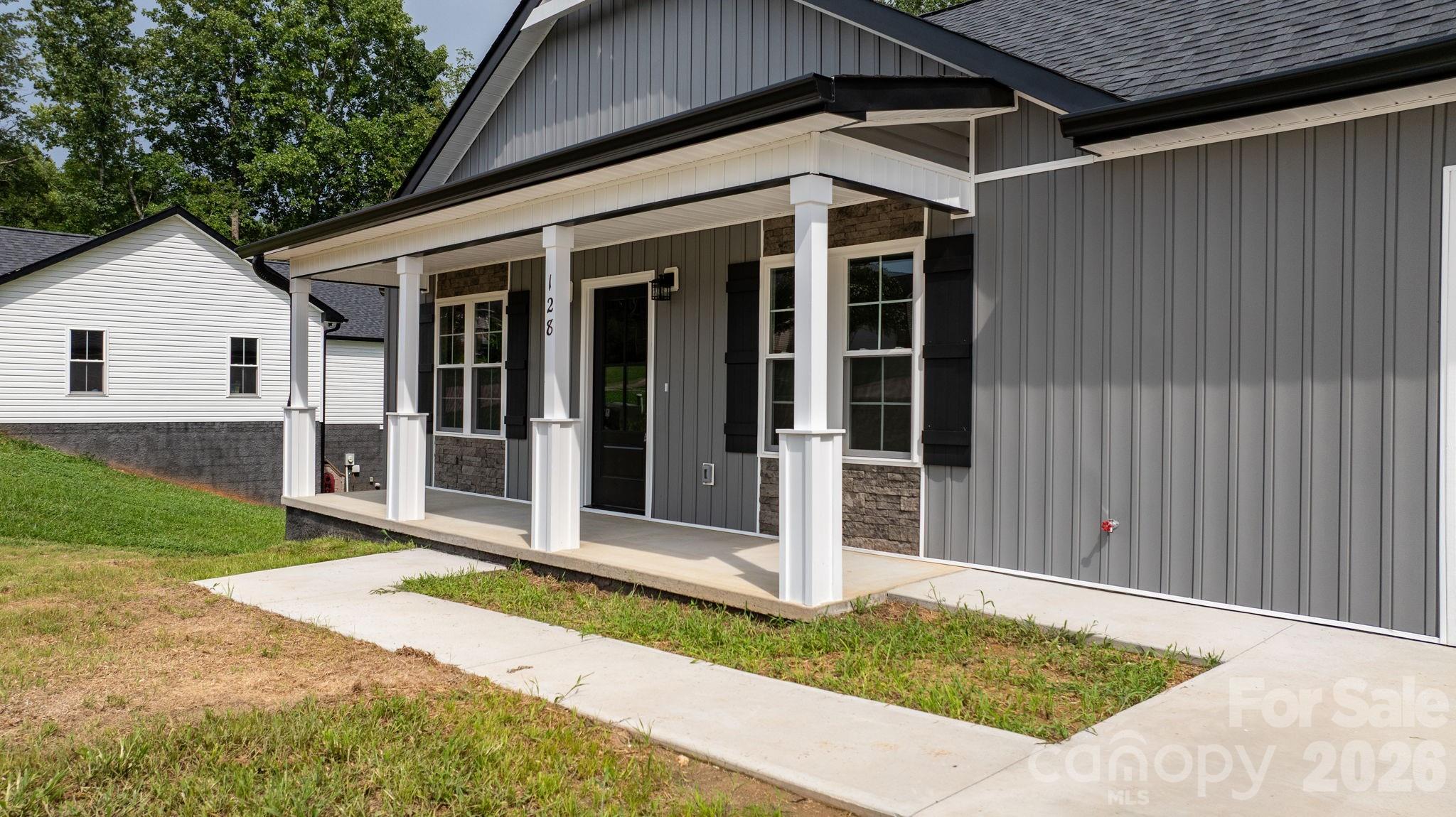 main property photo 25