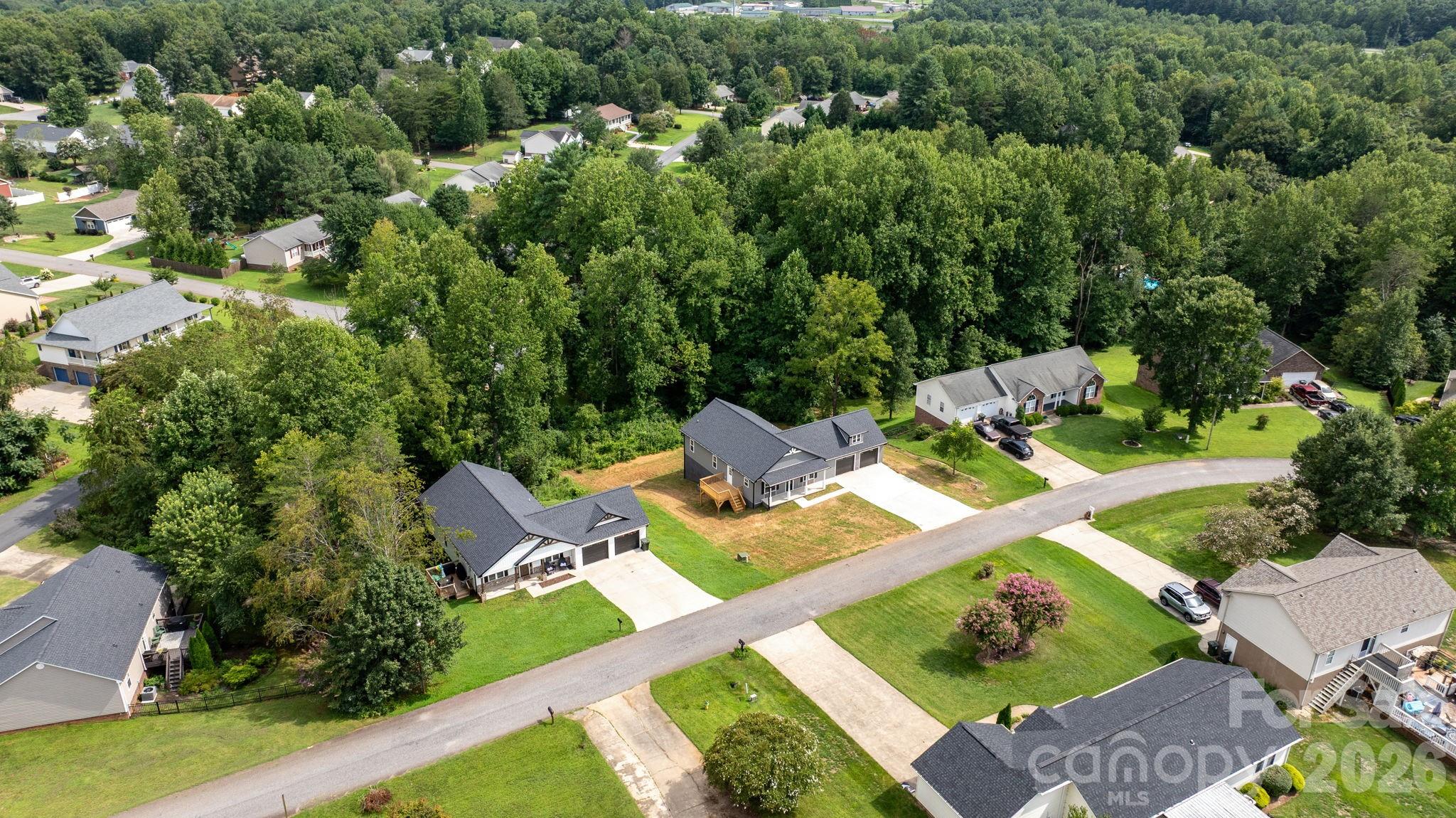 main property photo 34
