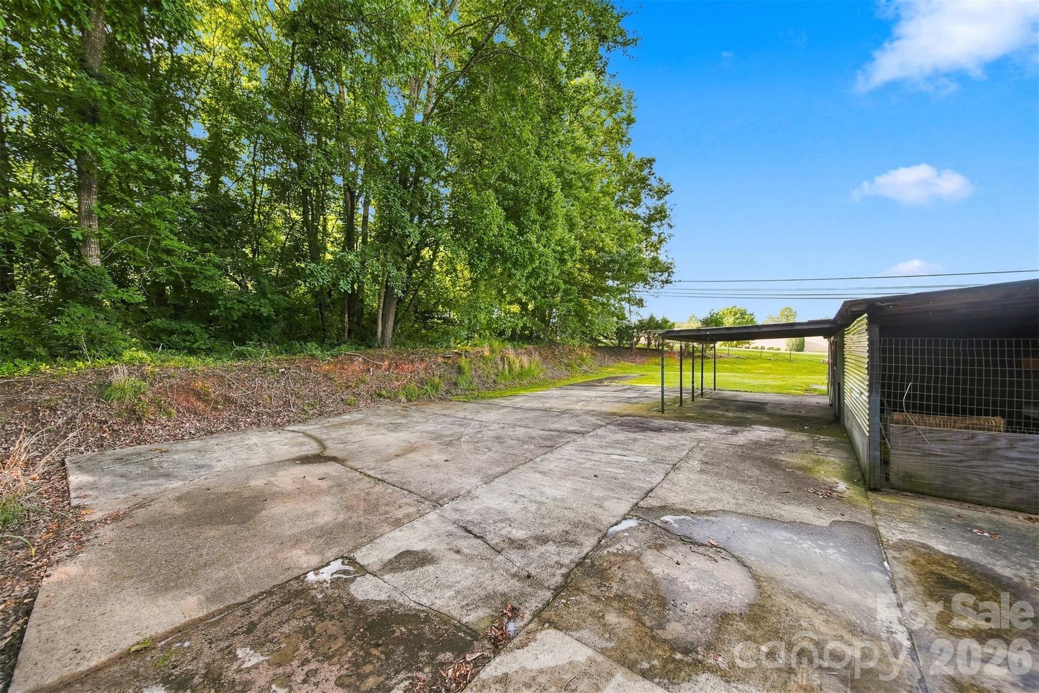main property photo 19