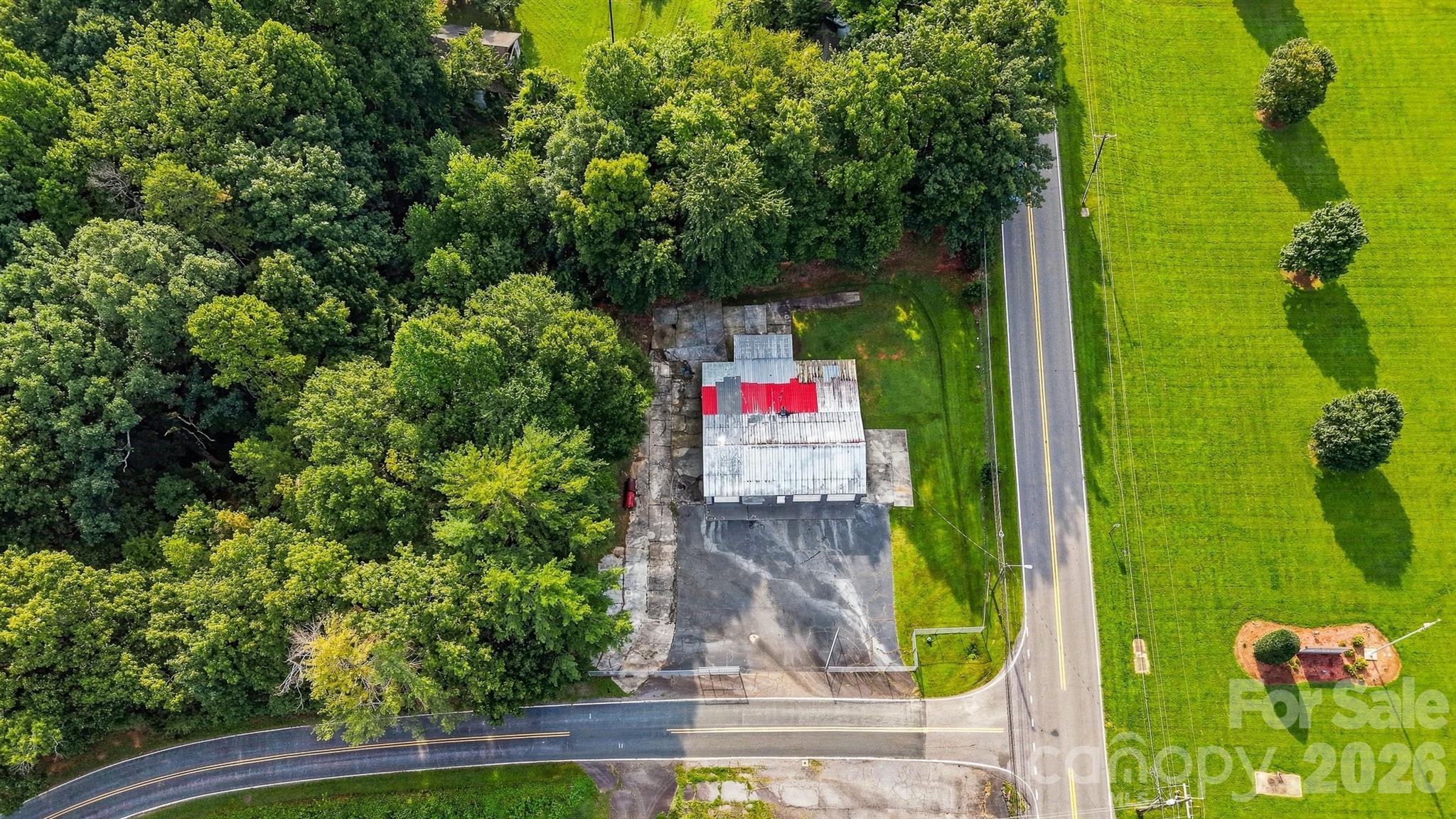 main property photo 26