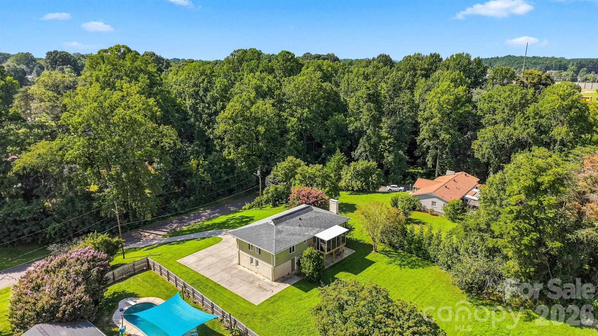main property photo 45