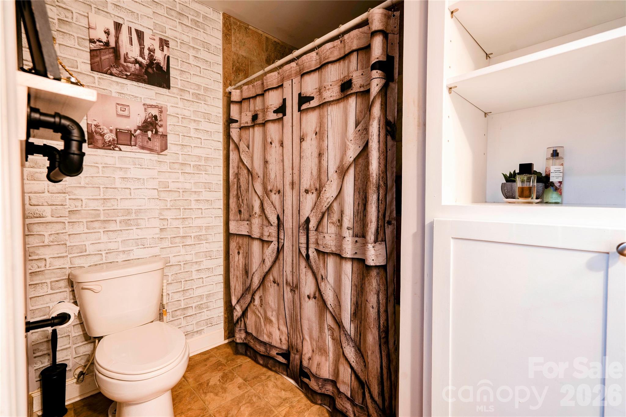 main property photo 24