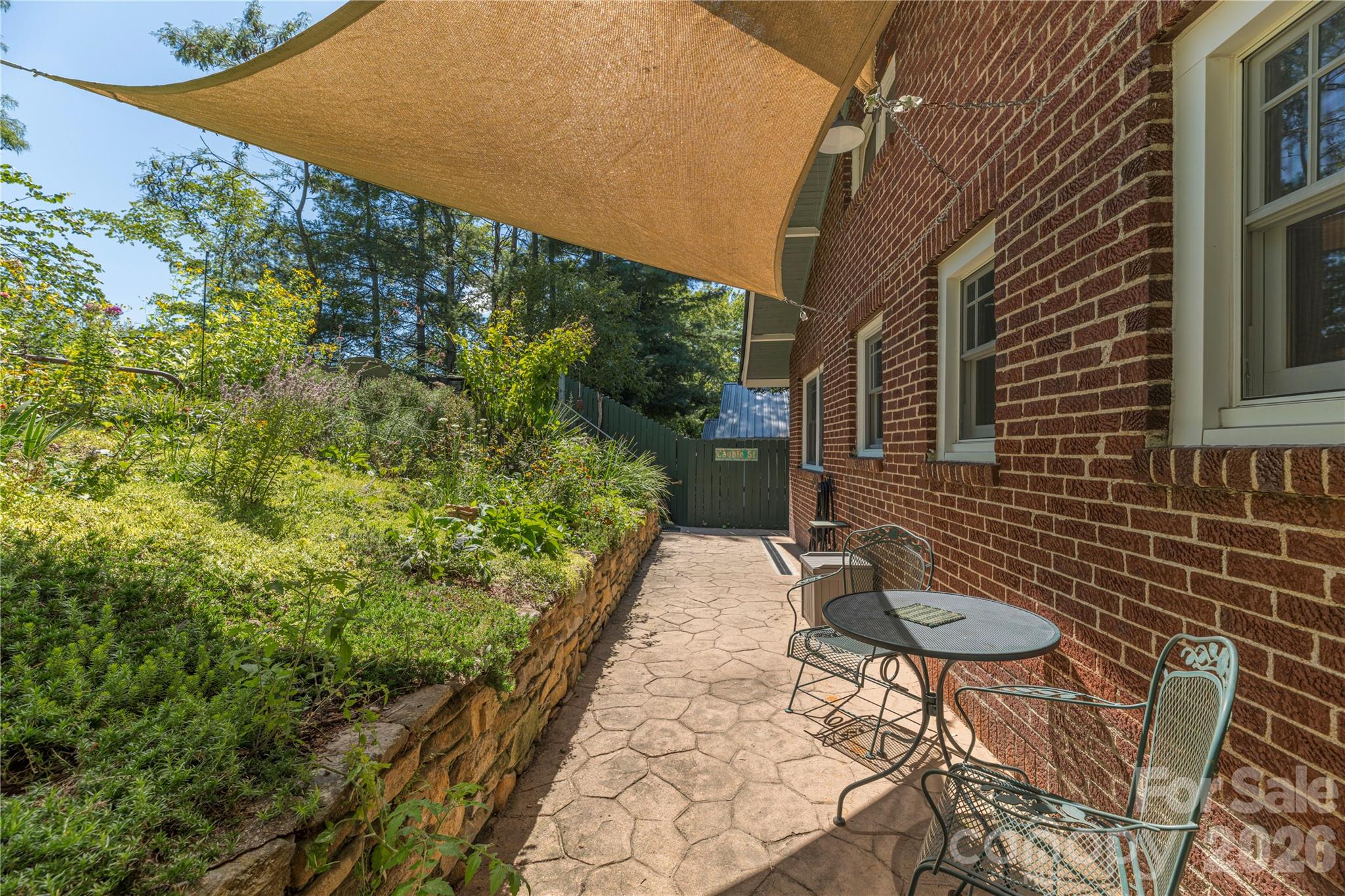 main property photo 20