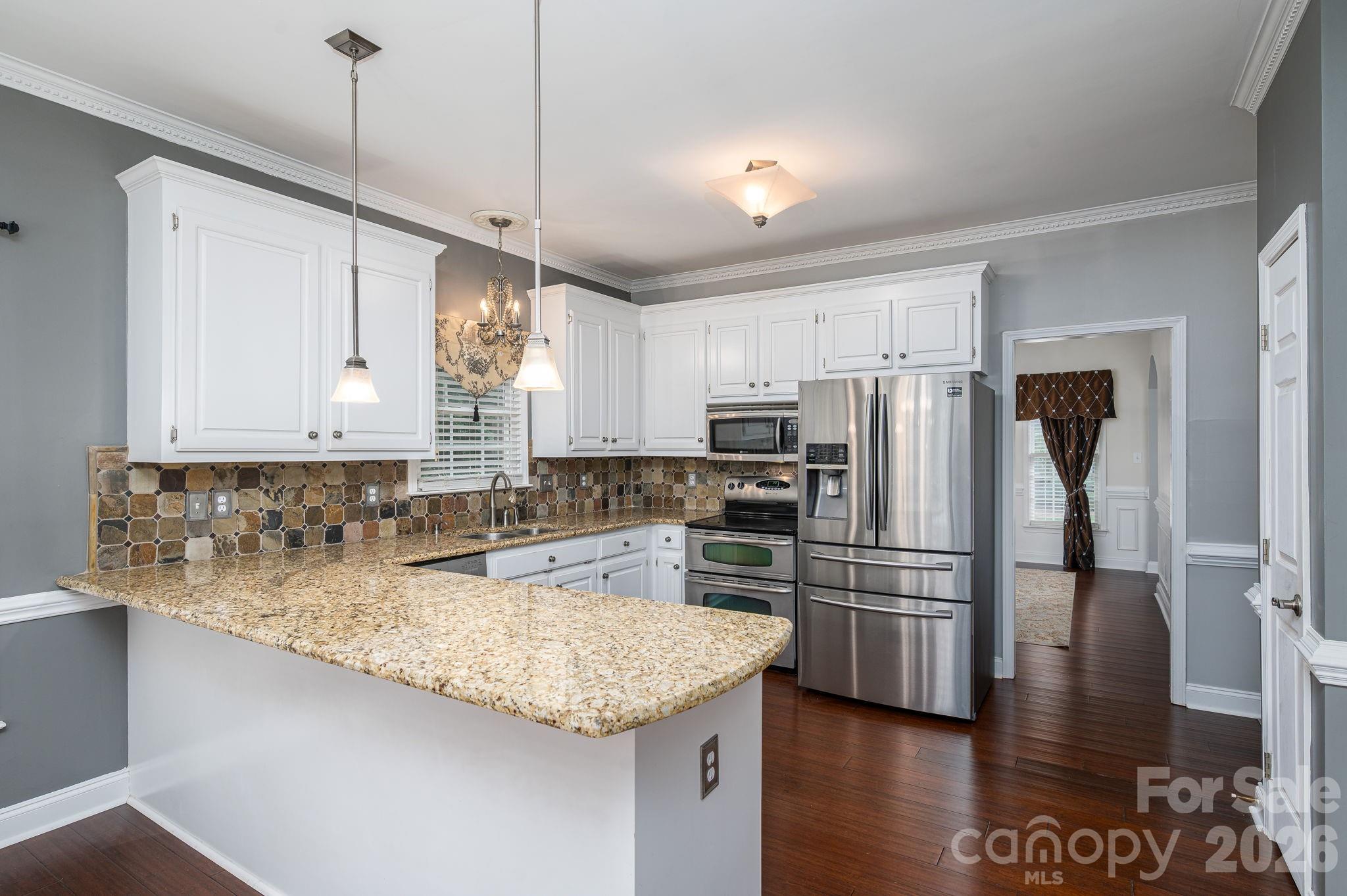 main property photo 12