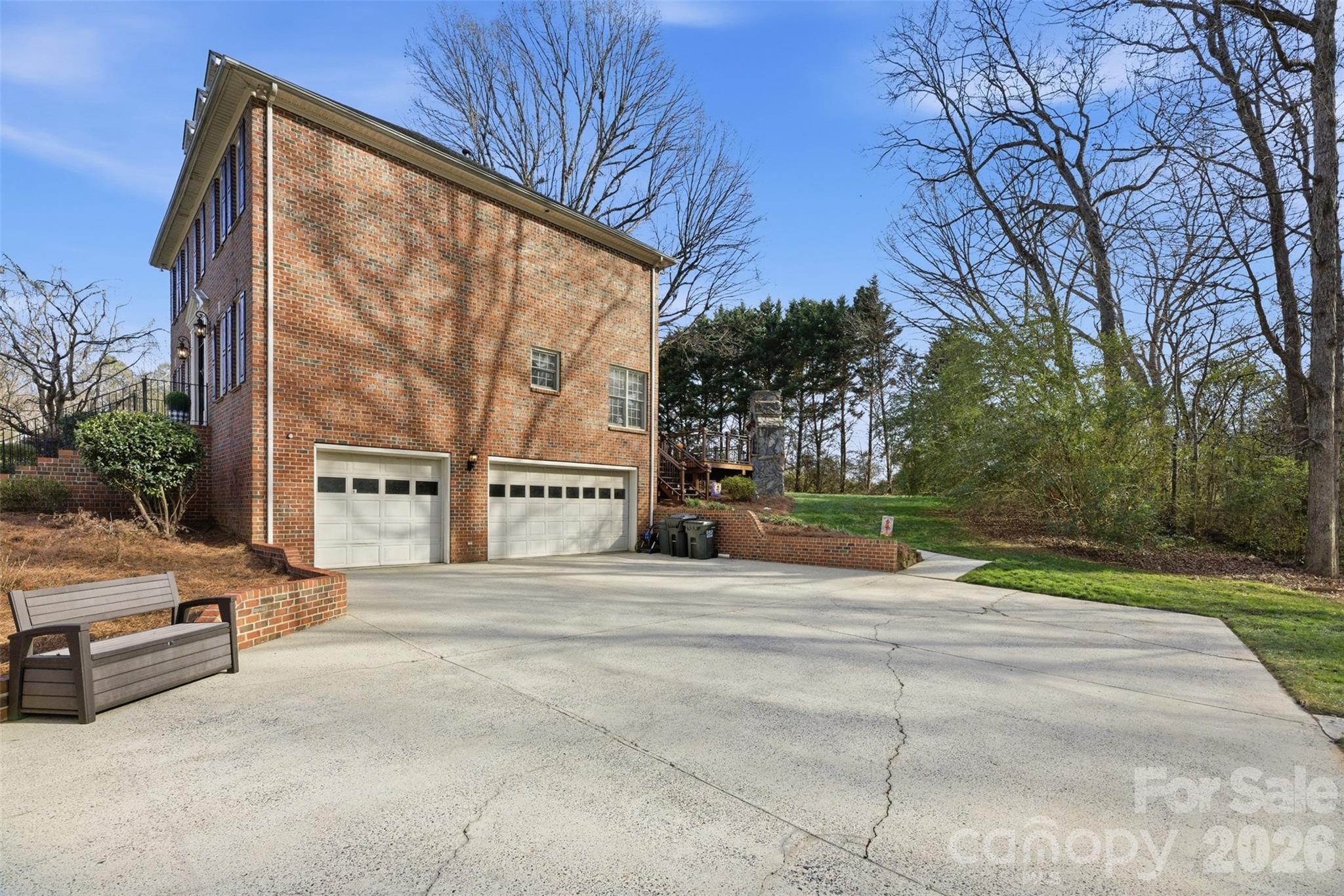 main property photo 41