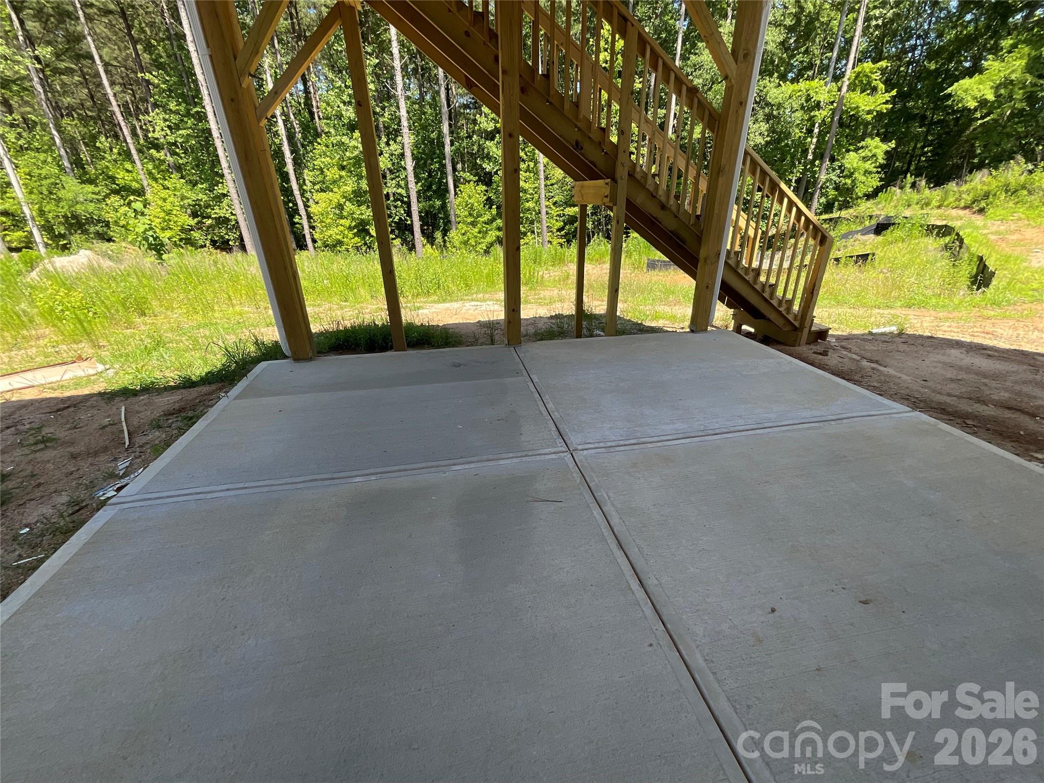 main property photo 40