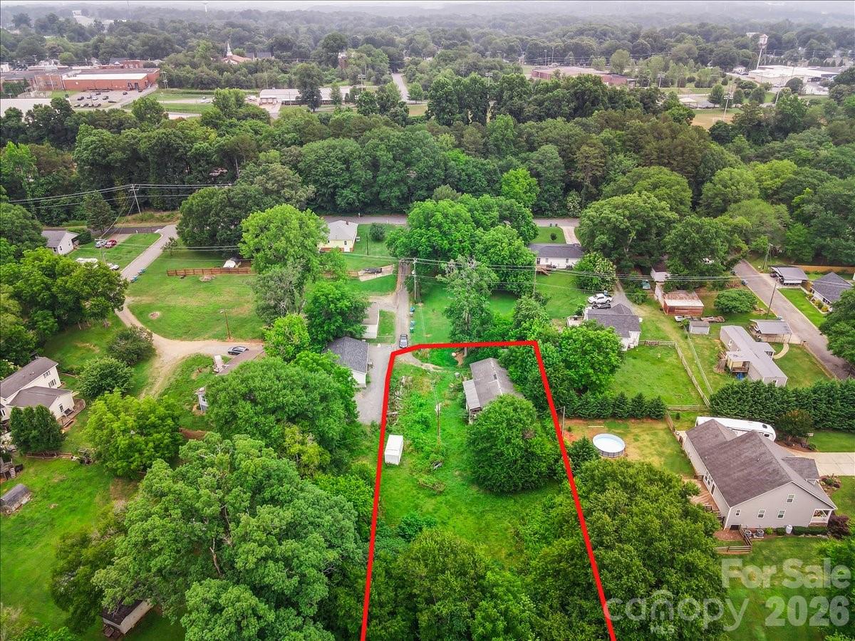 main property photo 10