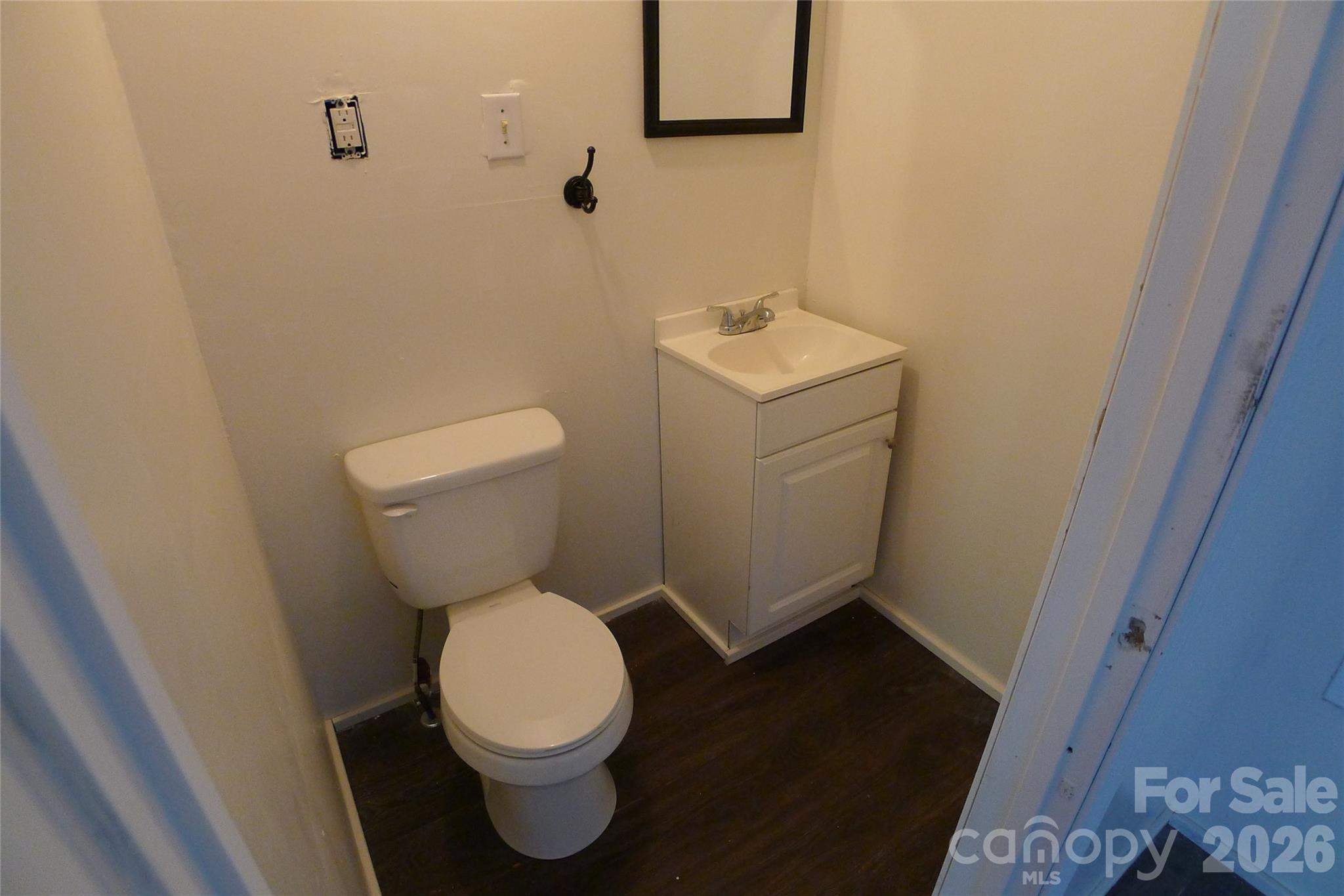 main property photo 16