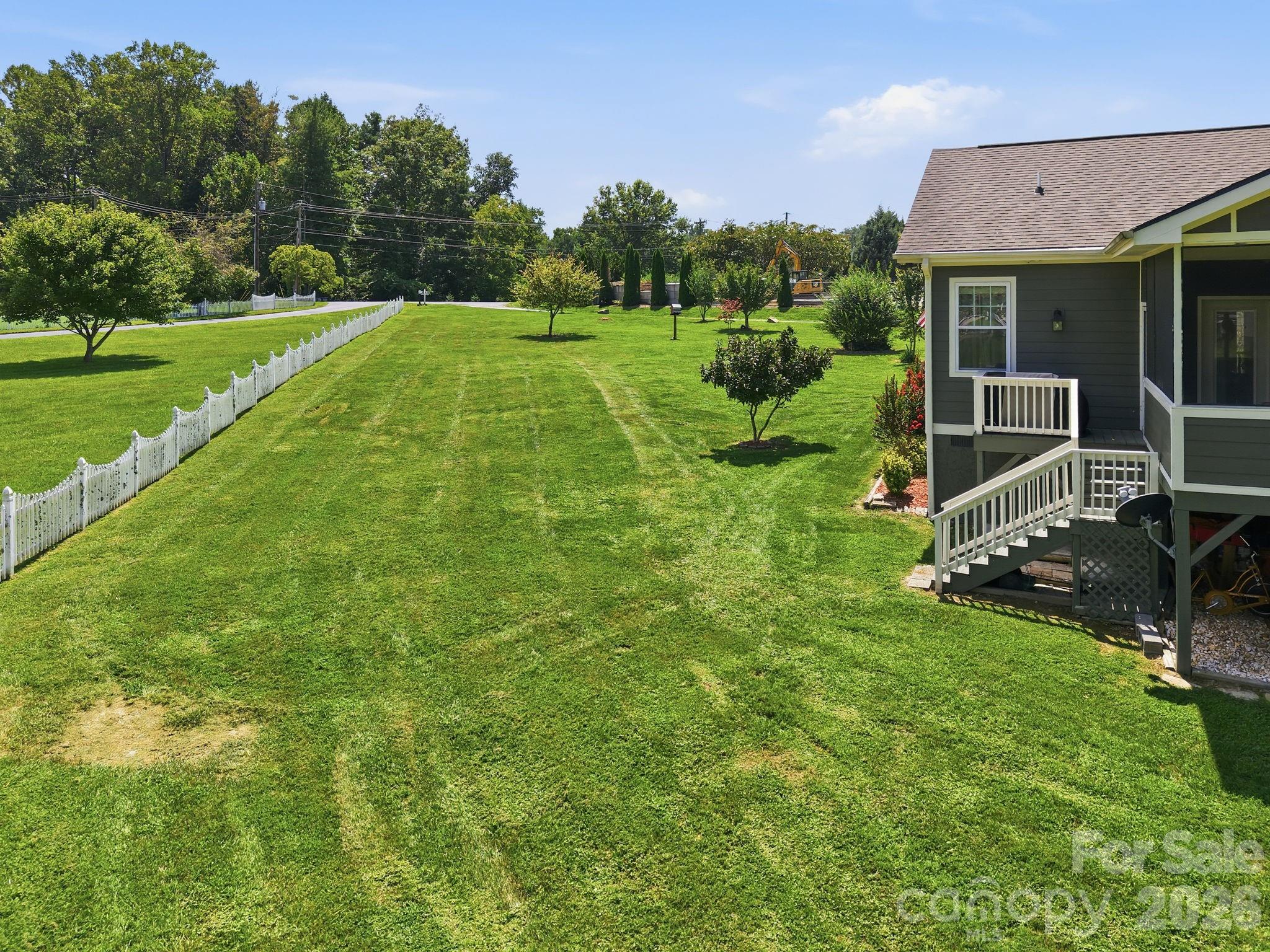 main property photo 13