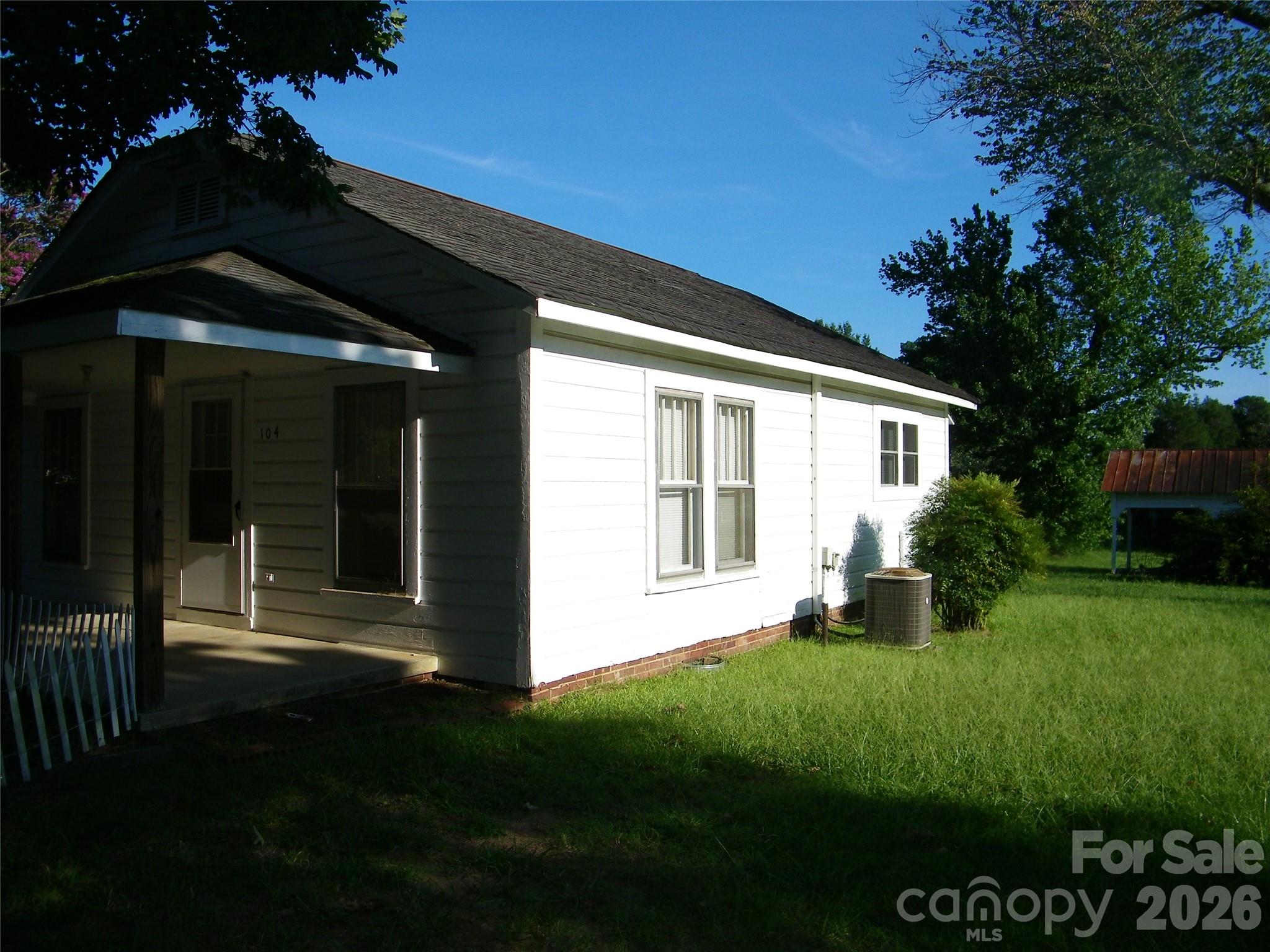 main property photo 2