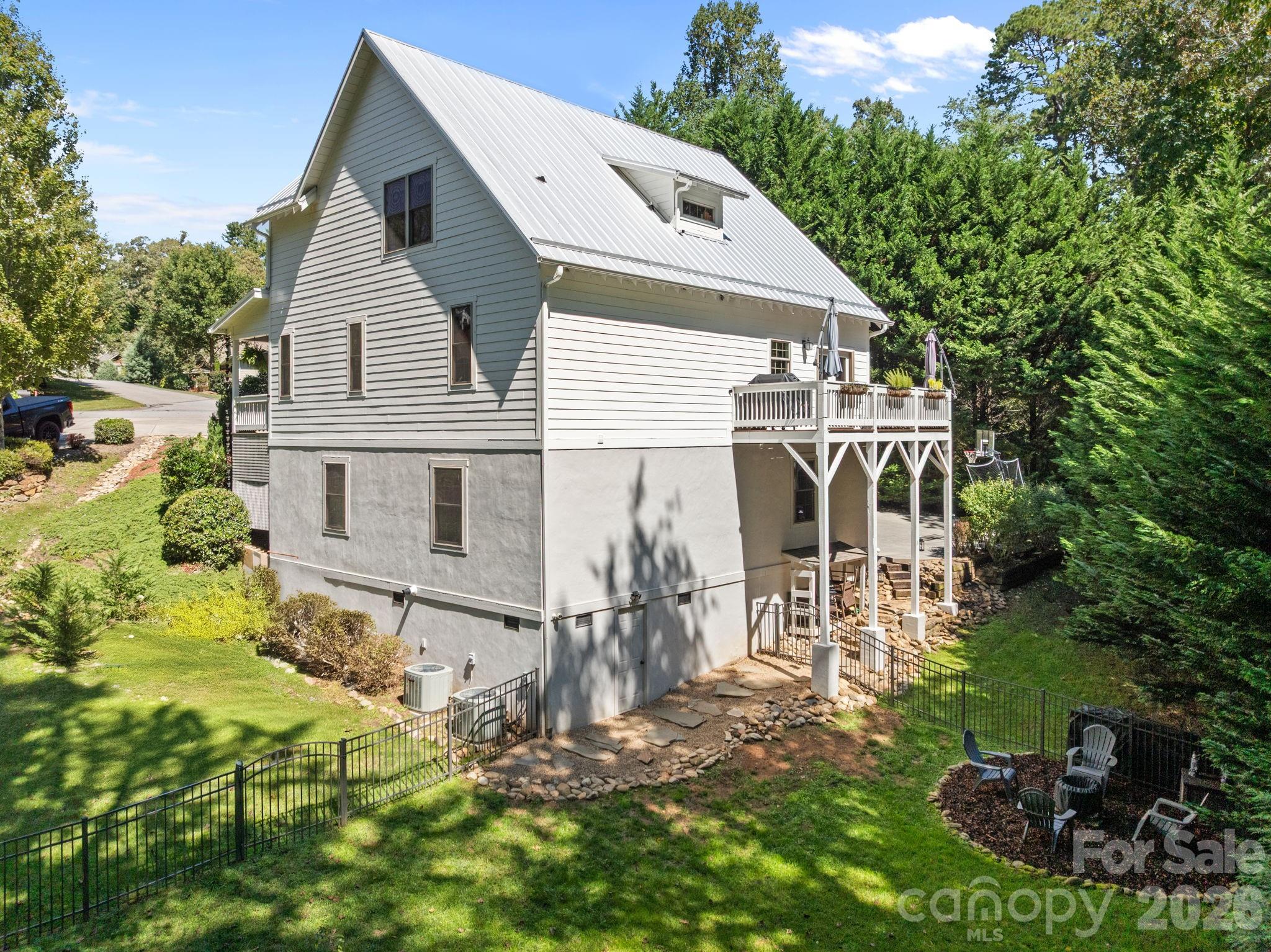 main property photo 35