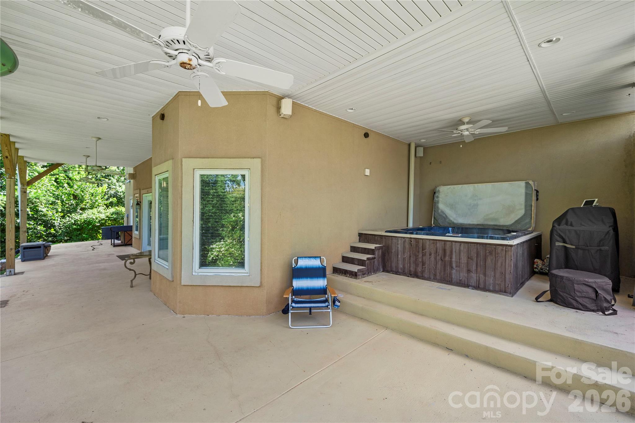 main property photo 40