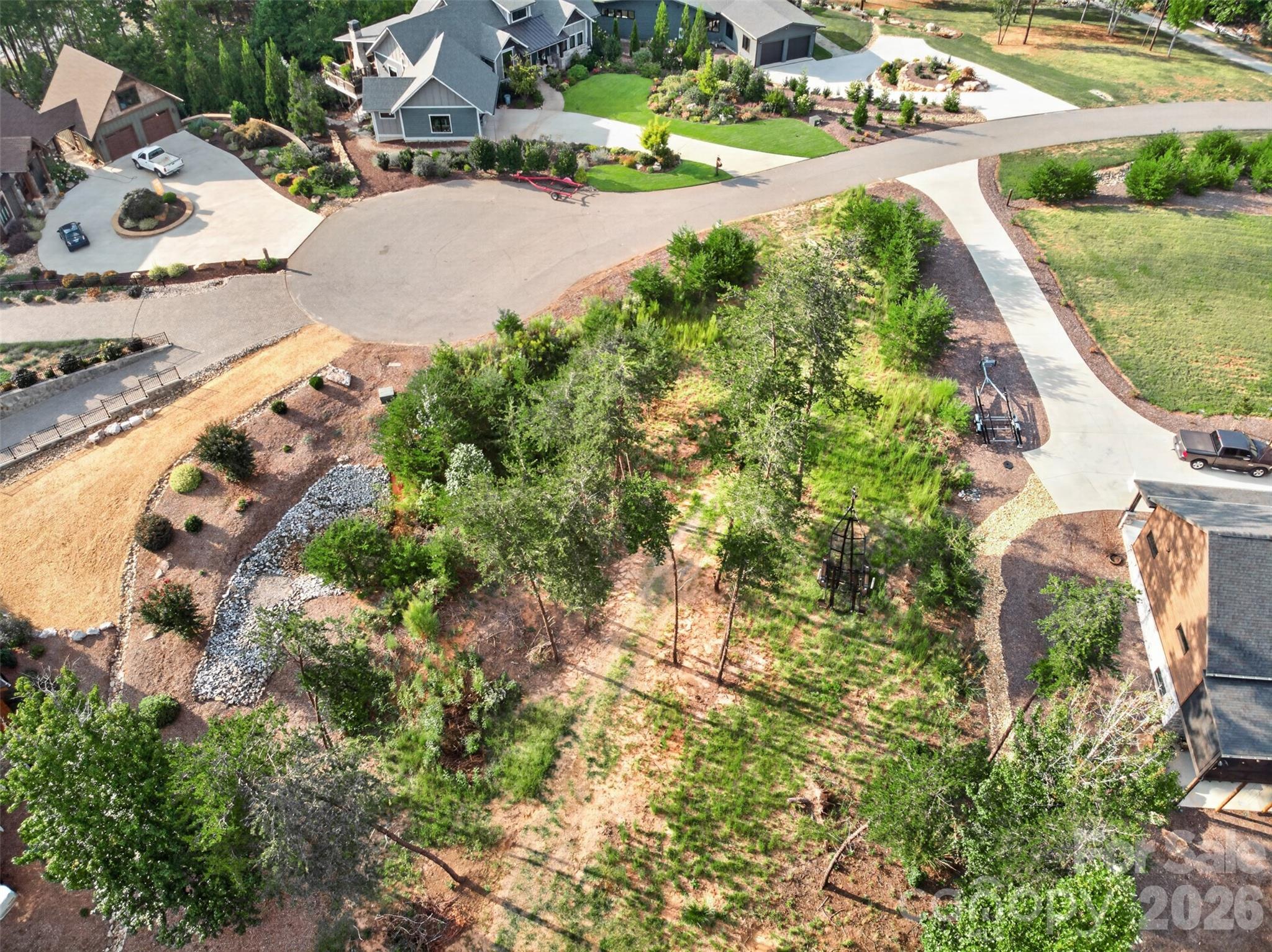 main property photo 27