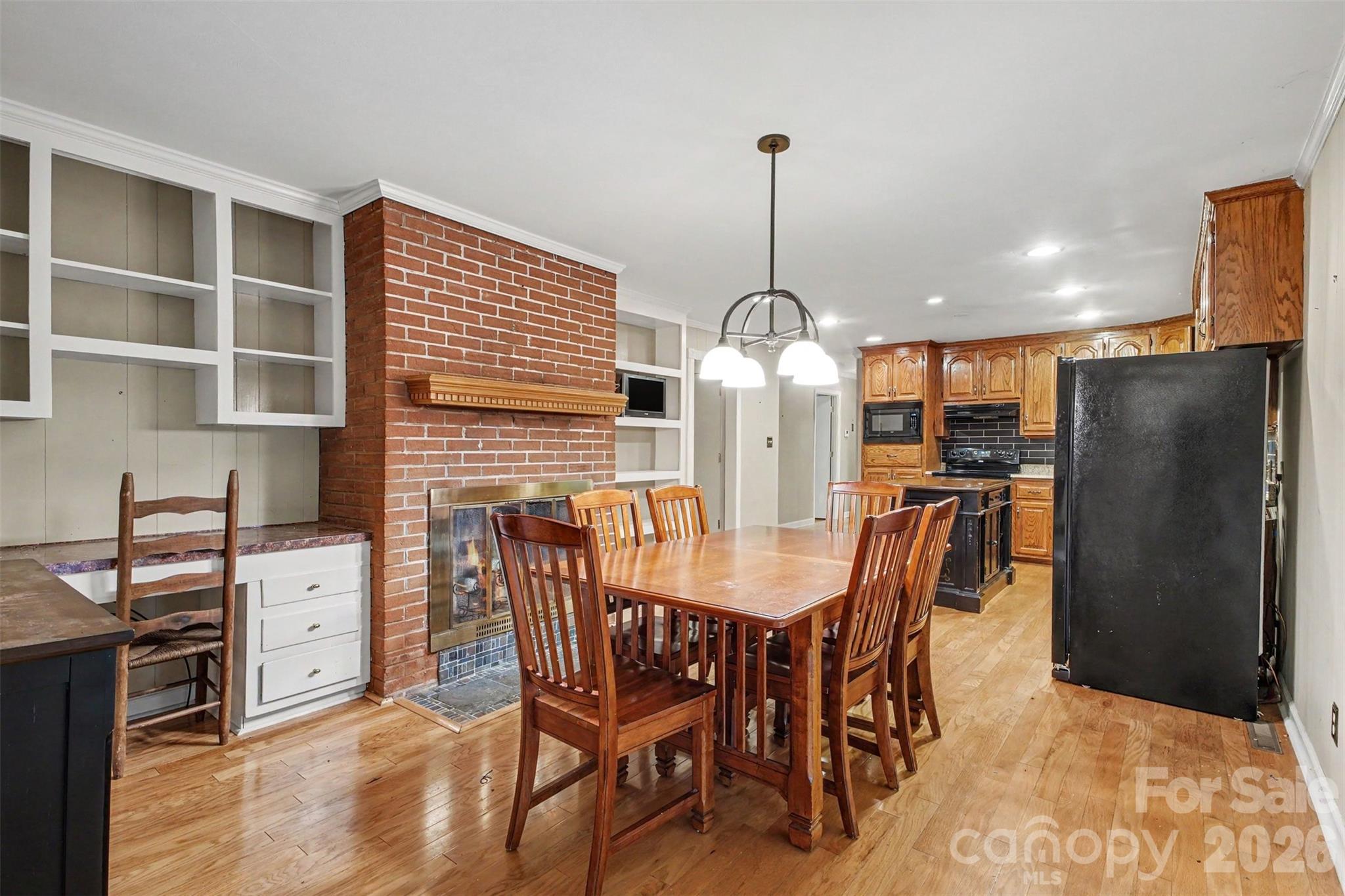 main property photo 10