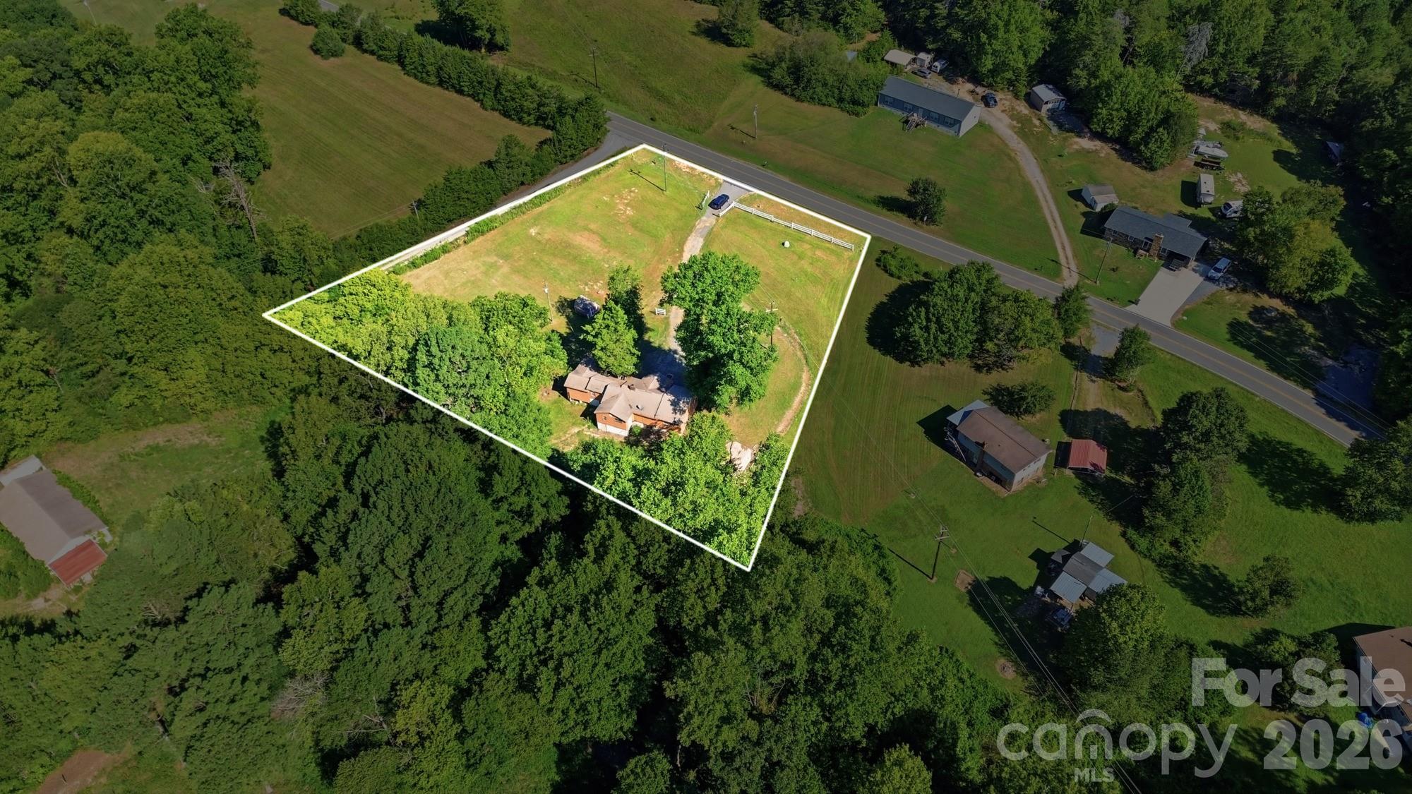 main property photo 3